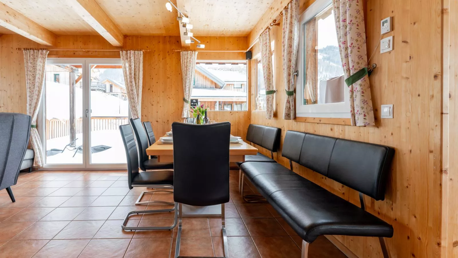 Tauern Lodge - Esszimmer