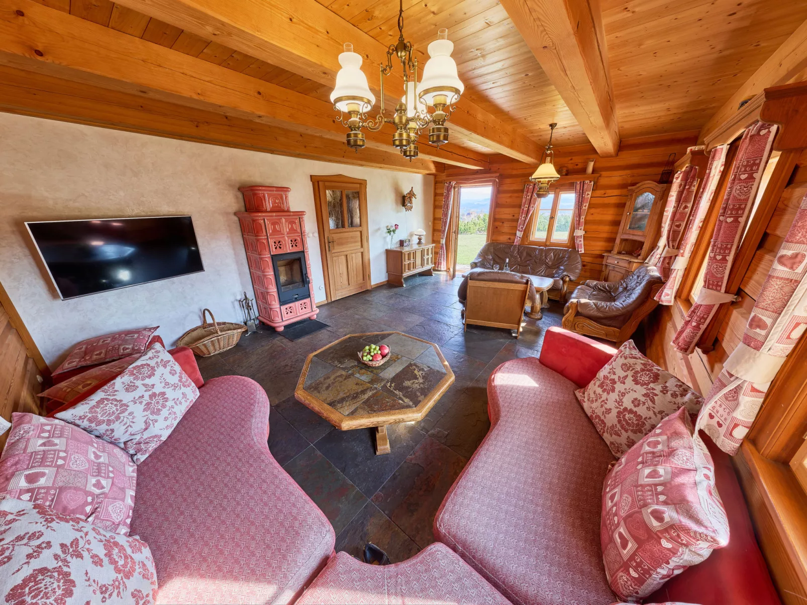 Timber Lodge with Hydromassage - Dedans