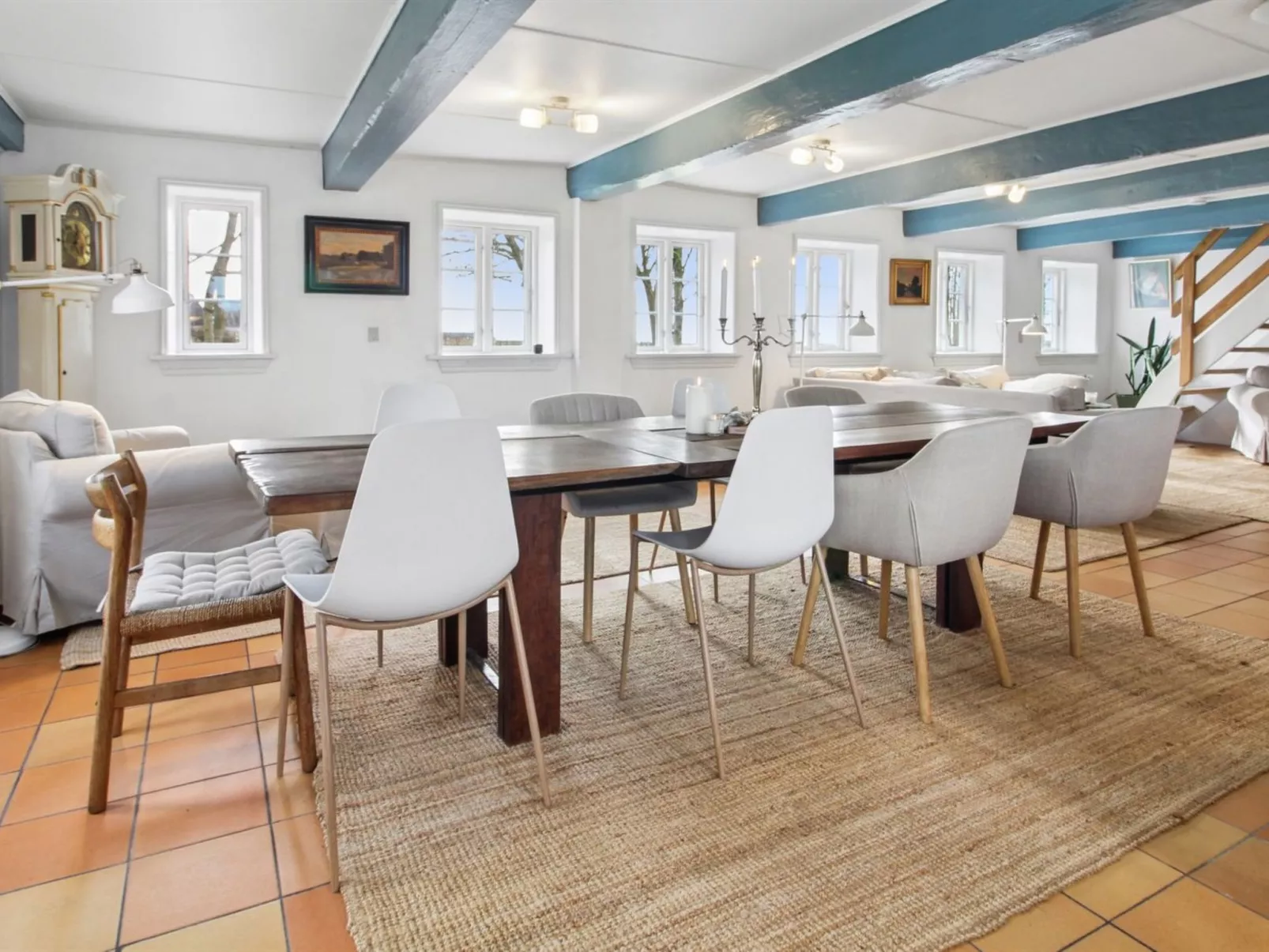 "Myra" - 18km from the sea - Dedans