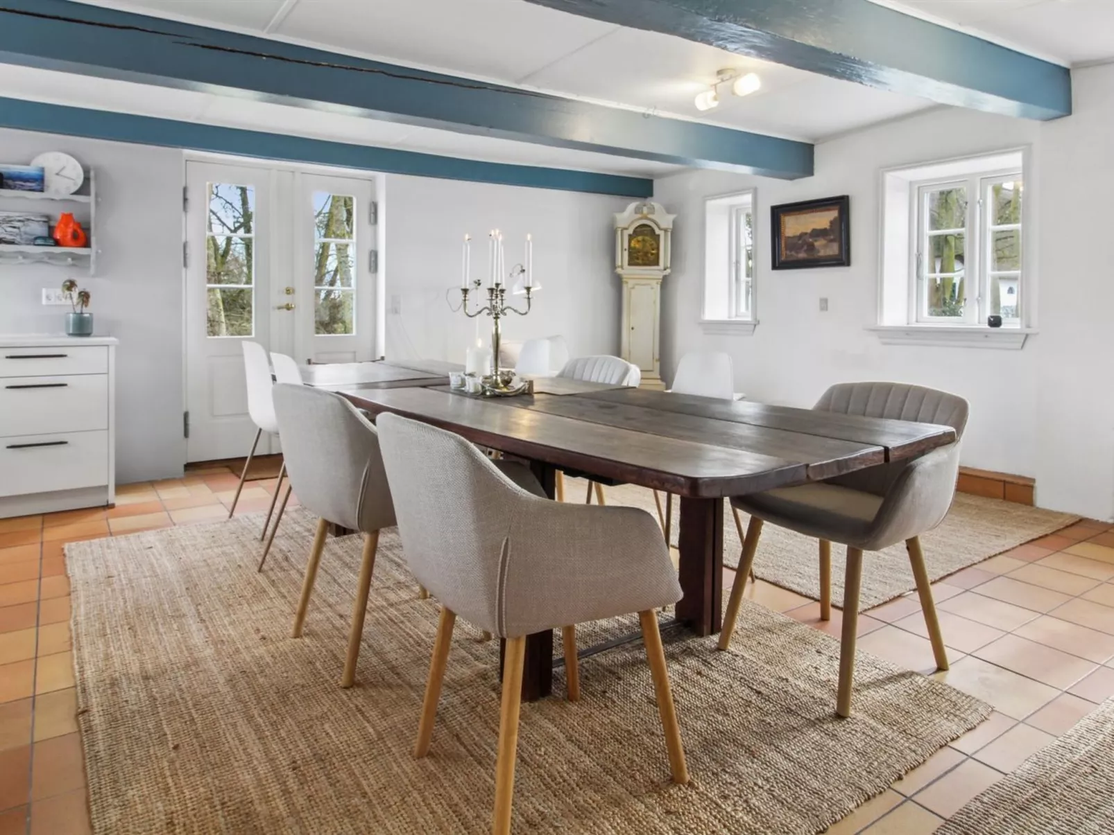 "Myra" - 18km from the sea - Dedans