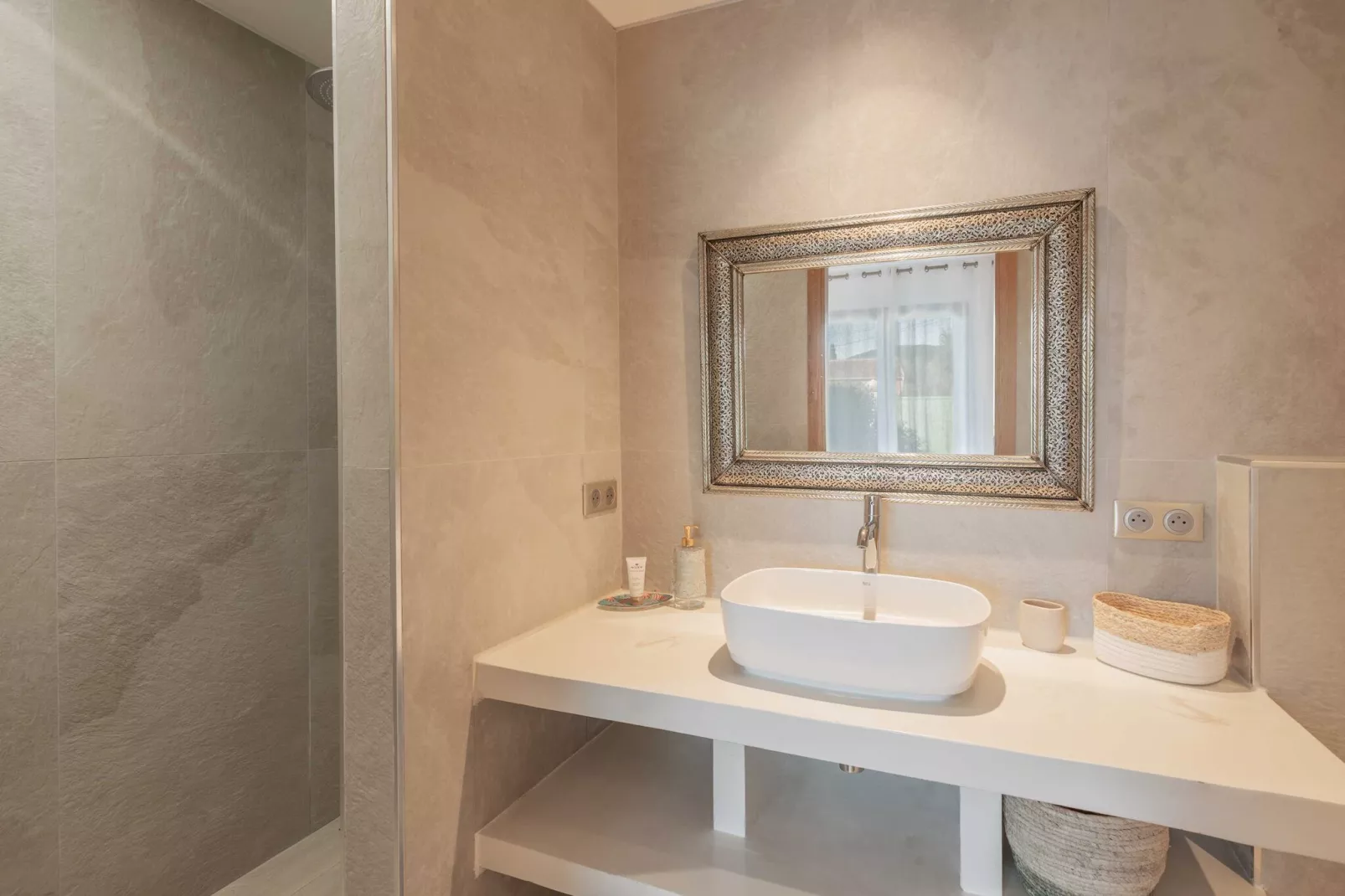 SC-23-RIVALET - Untagged