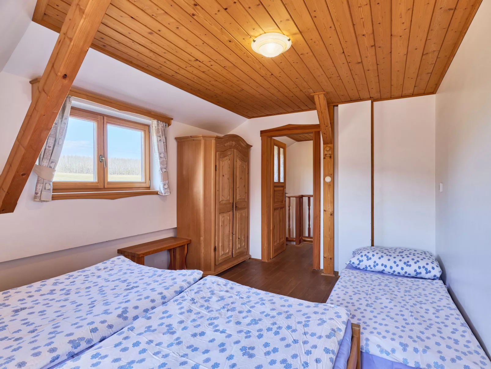 Timber Lodge with Hydromassage - Dedans