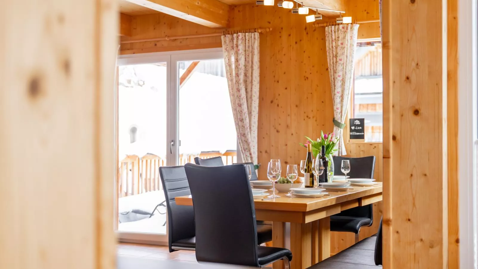 Tauern Lodge - Esszimmer