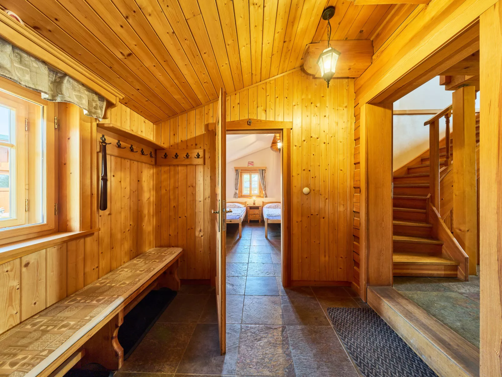 Timber Lodge with Hydromassage - Dedans
