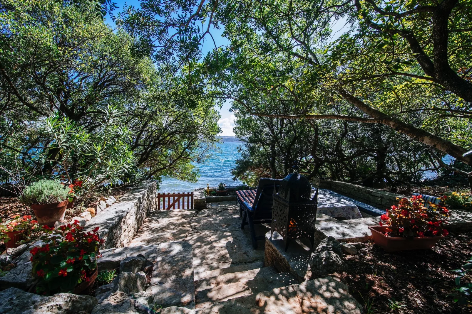 Beachfront  house Dunja - Exterior in summer