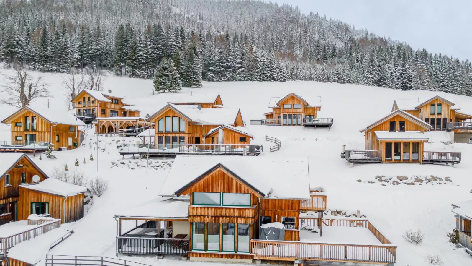 Tauern Lodge - Außenbereich Winter