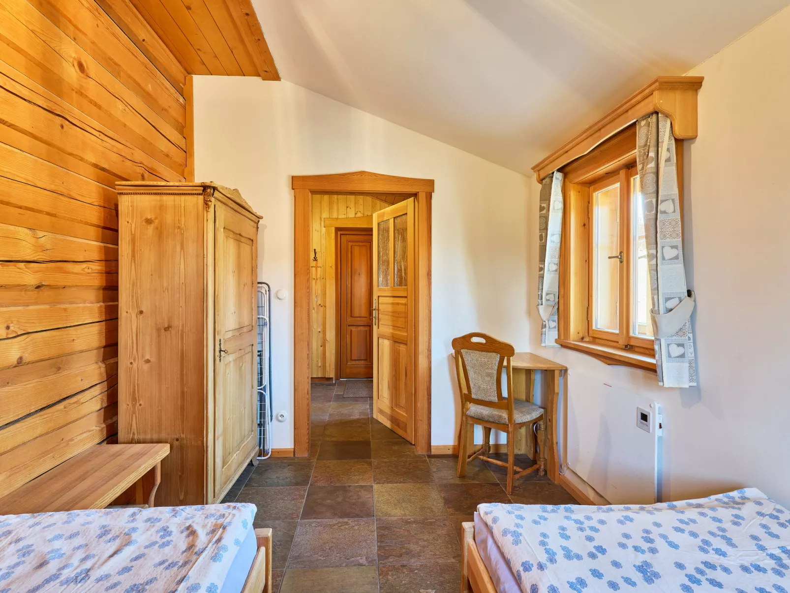 Timber Lodge with Hydromassage - Dedans