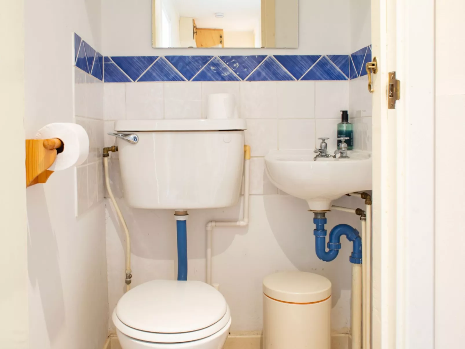 Blue Lobster - Inside