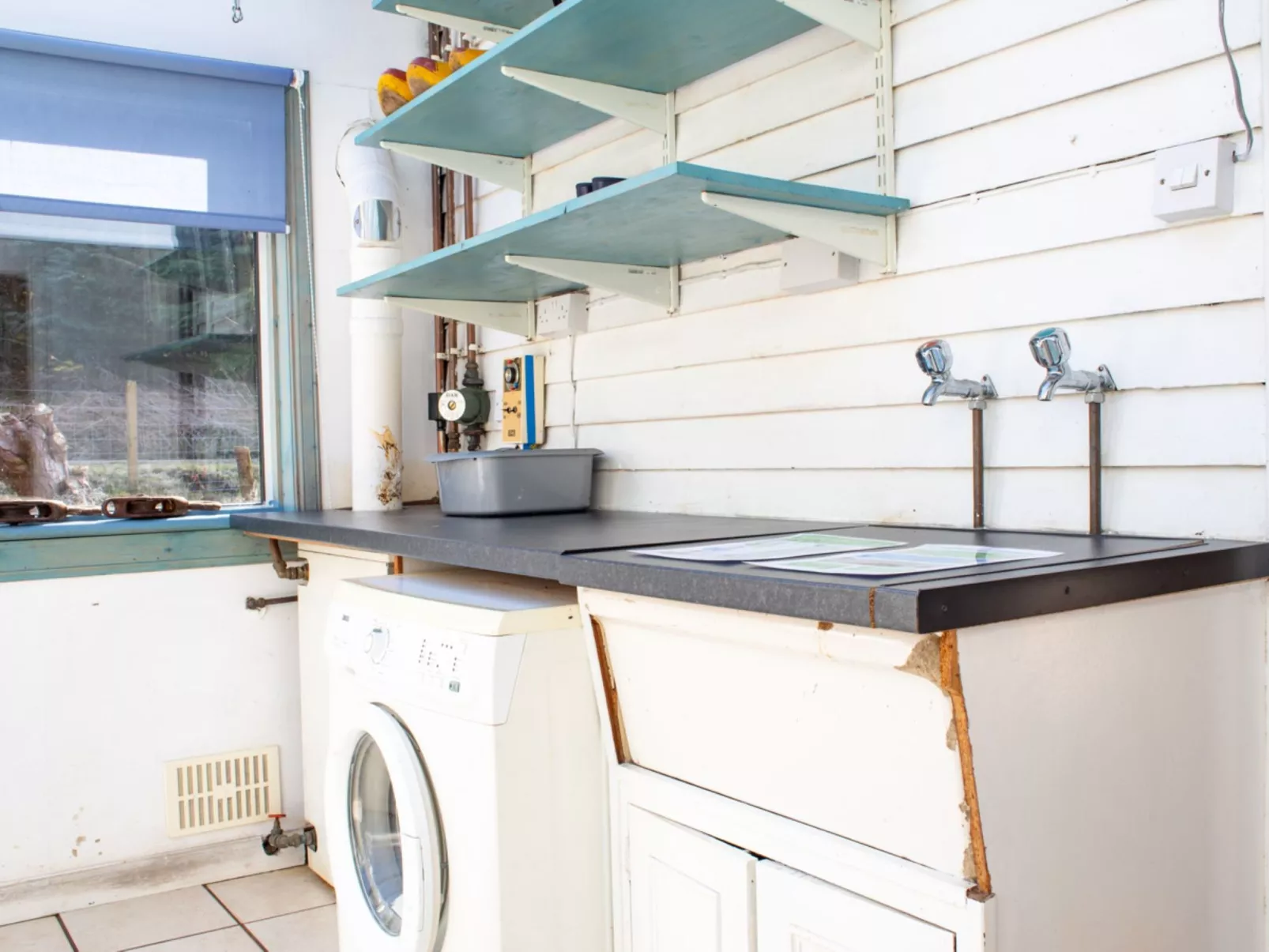 Blue Lobster - Outside