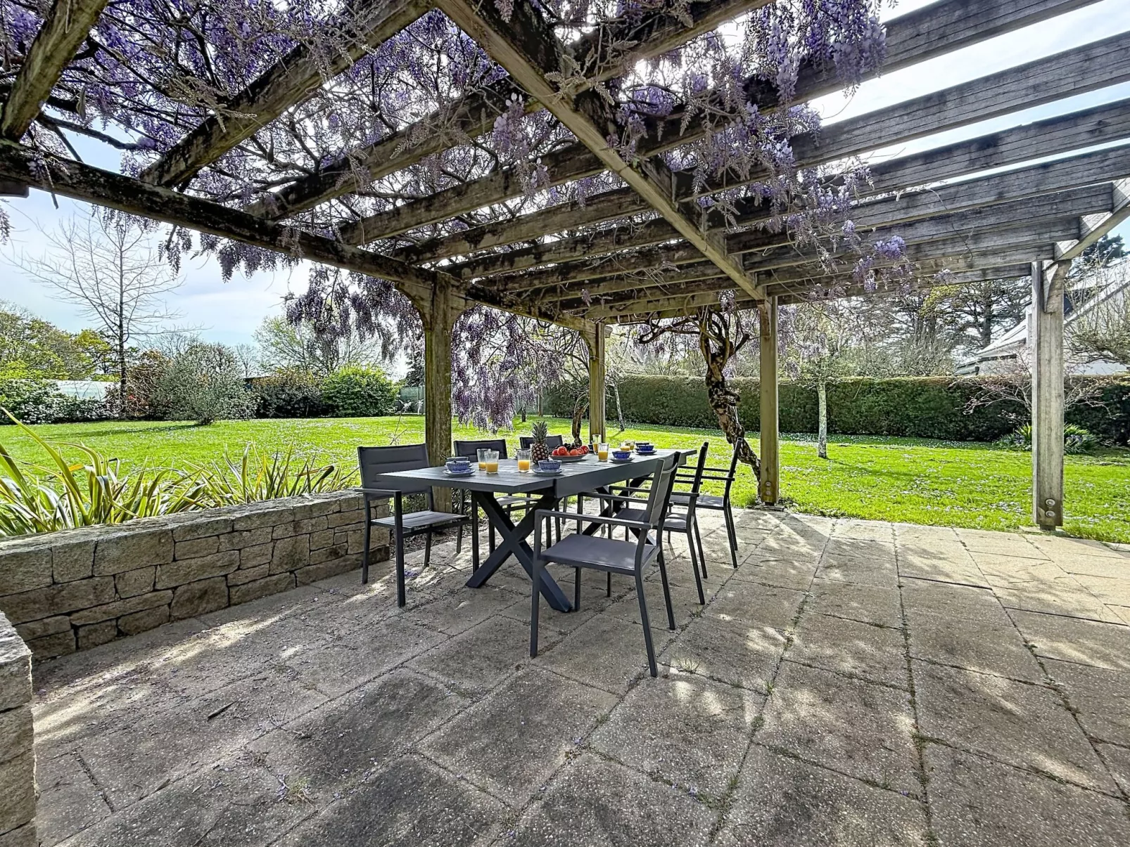 Villa Kerpunce - Outside