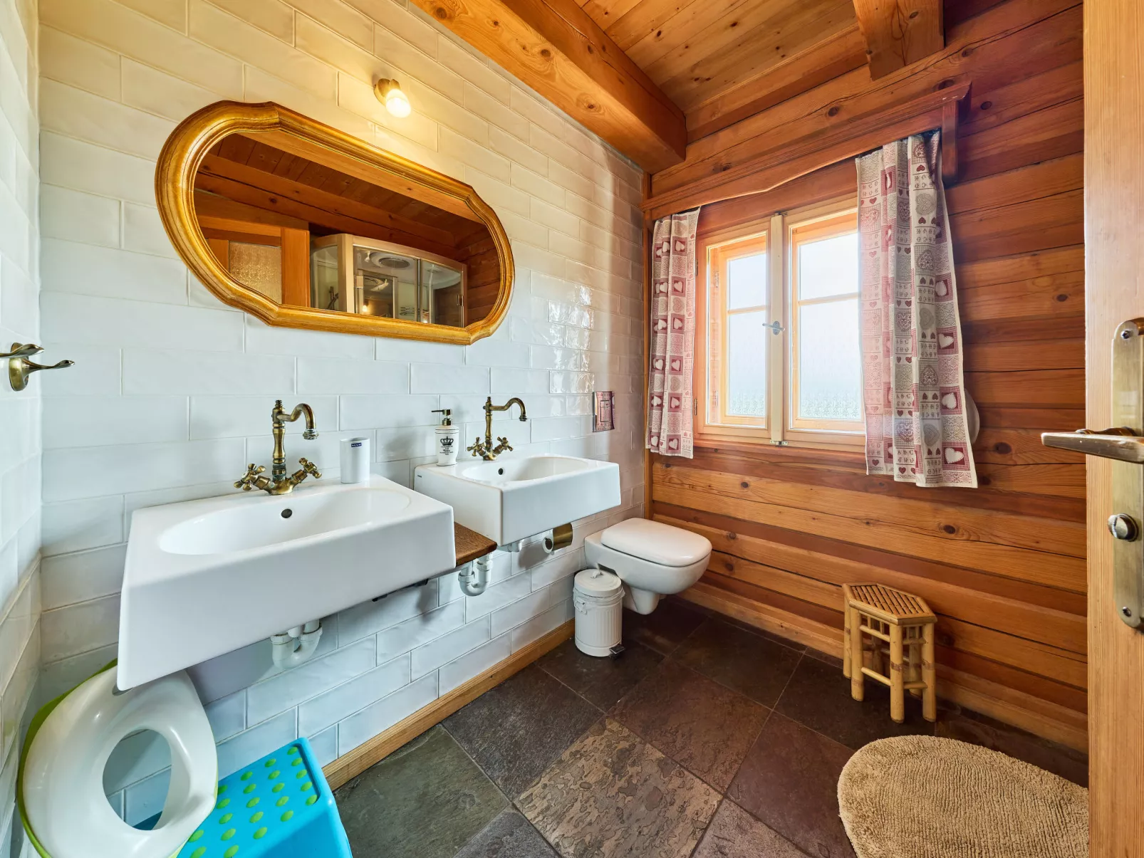Timber Lodge with Hydromassage - Dedans