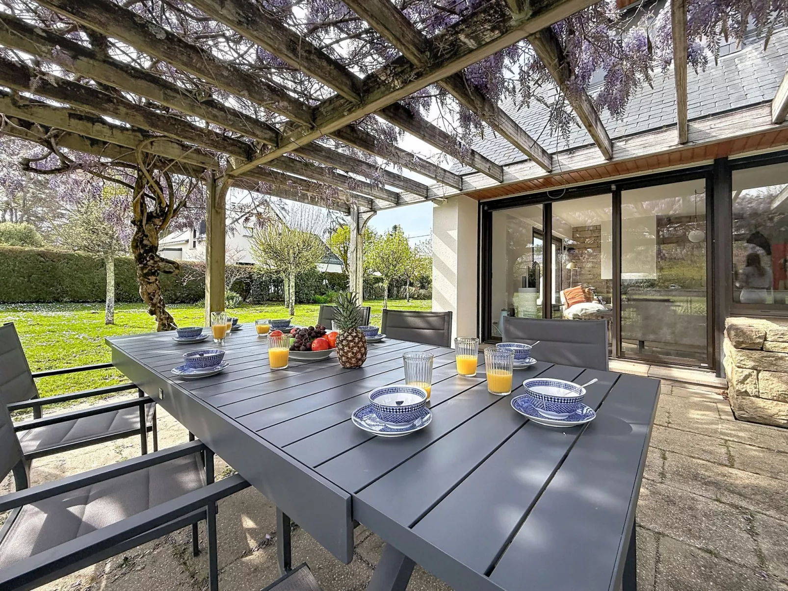 Villa Kerpunce - Outside