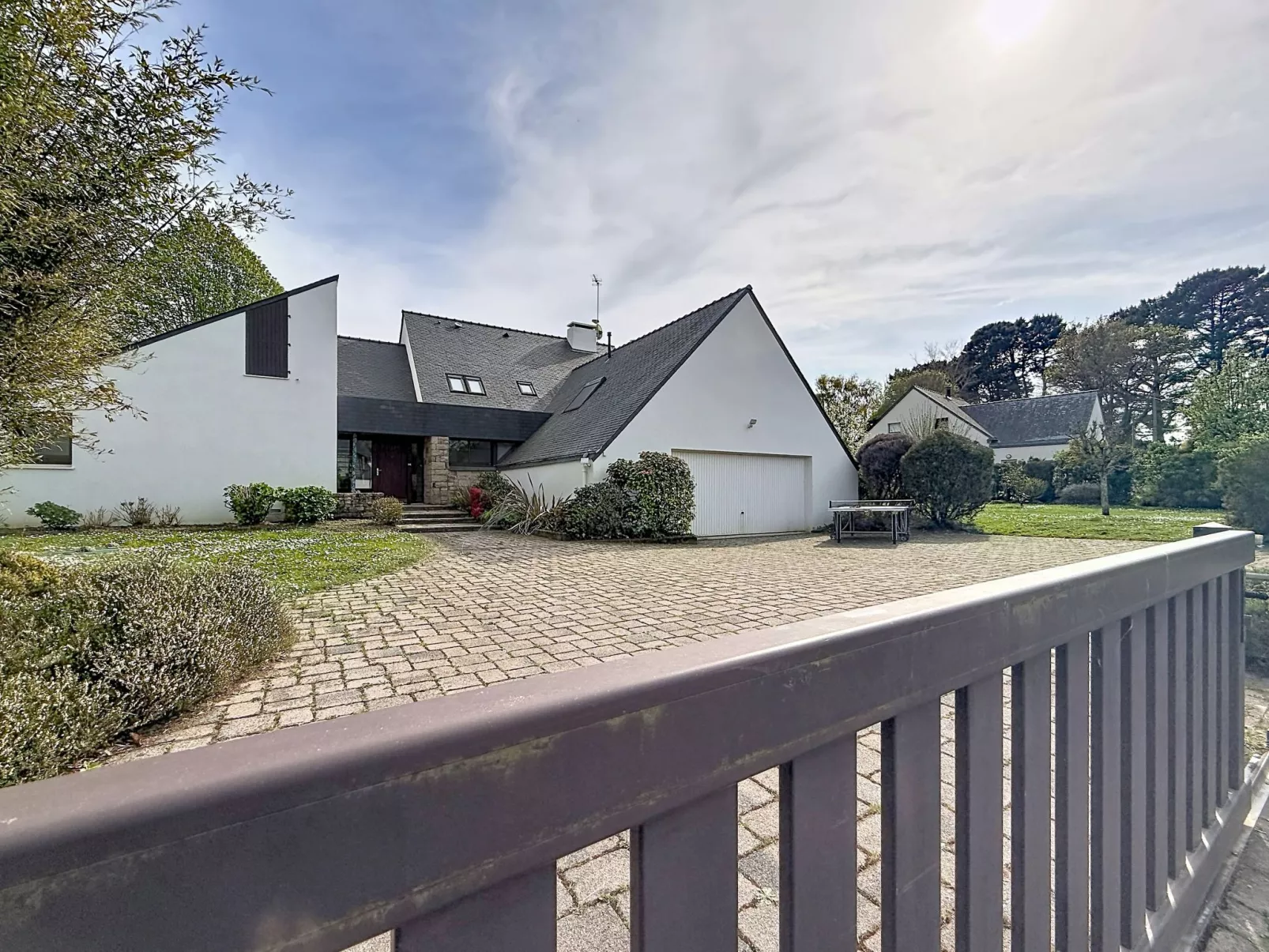 Villa Kerpunce - Outside