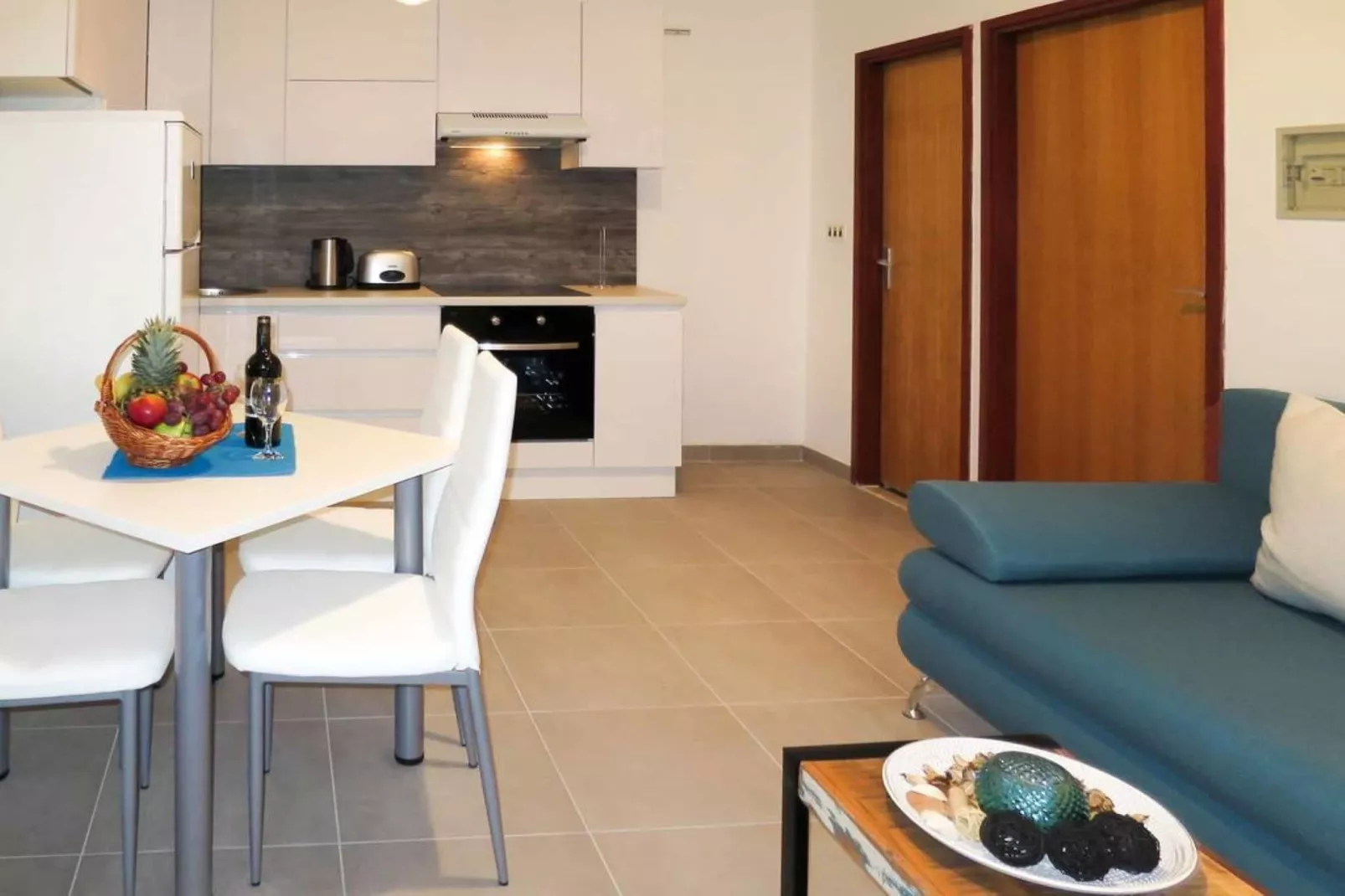 Sea-View Apartments with Pool, Terrace, and Outdoor Lounge in Scenic Čiovo Island - Comfort One Bedroom Apartment (Sollis III)
