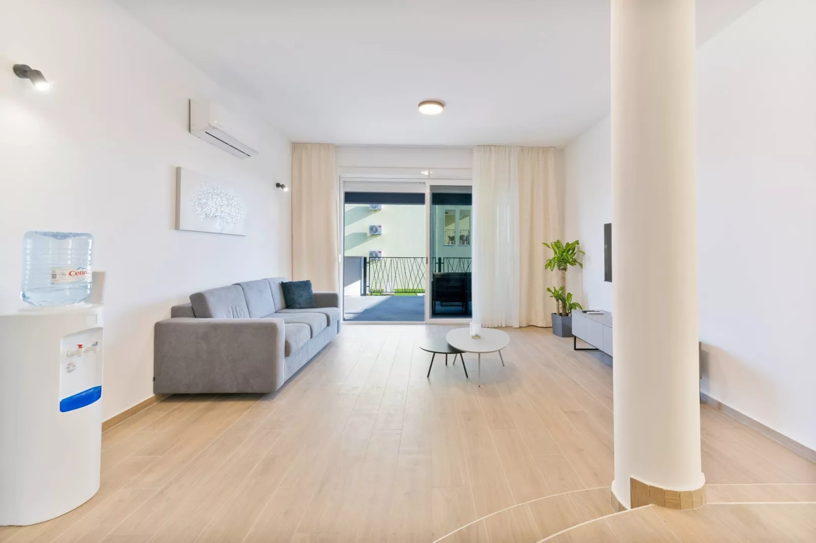 Luxury Living at Horizon Retreat - Three Bedroom Apartment (owner Central S1)