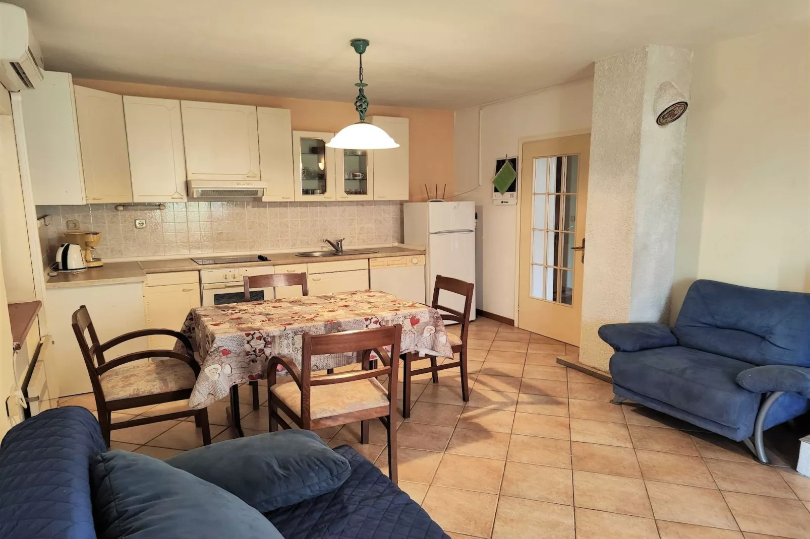 Comfortable Crikvenica Stay with Private Parking - One Bedroom Apartment