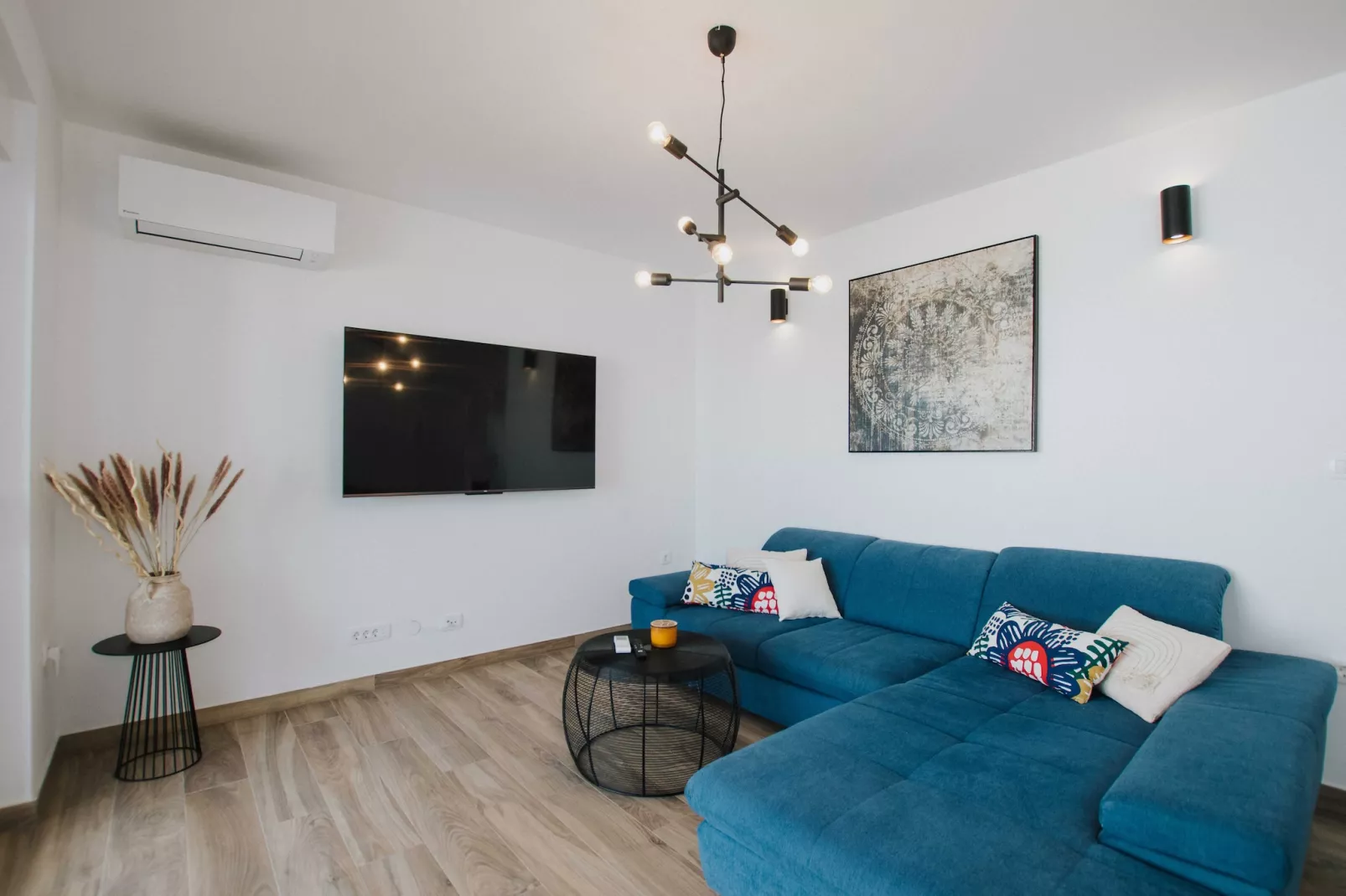 Spacious Luxury Trogir Apartments - Standard Two Bedroom Apartment (Nora)