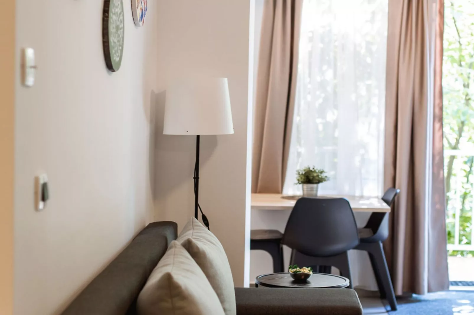 Stylish Apartments with Osijek Near Top Attractions - Standard Studio Apartment  - Maks 3