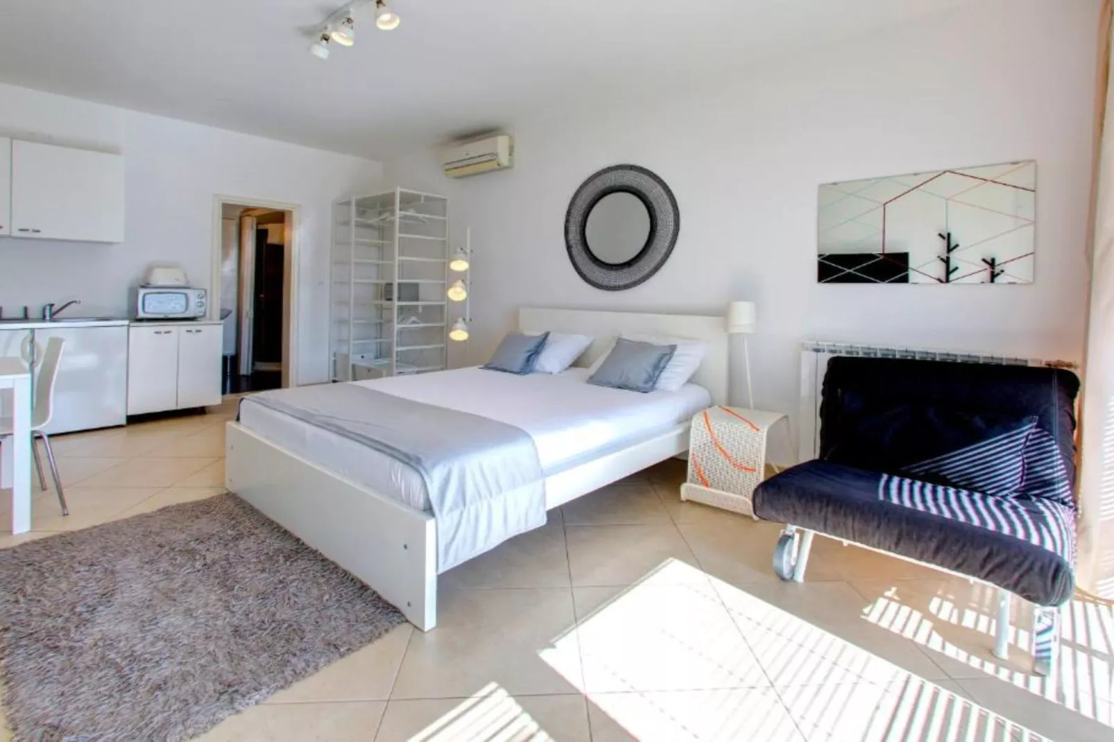 One-Bedroom Apartment With Balcony And Sea View (Supreme)