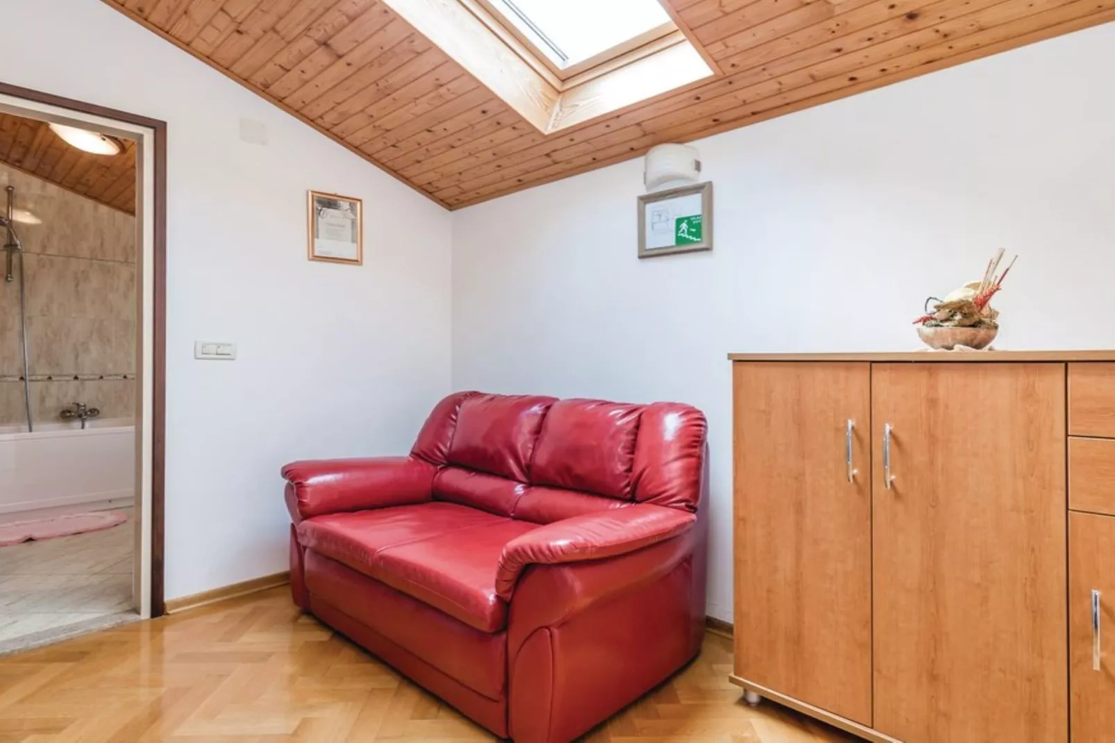 Scenic Seafront Brsec Apartment - Three Bedroom Apartment  with Terrace