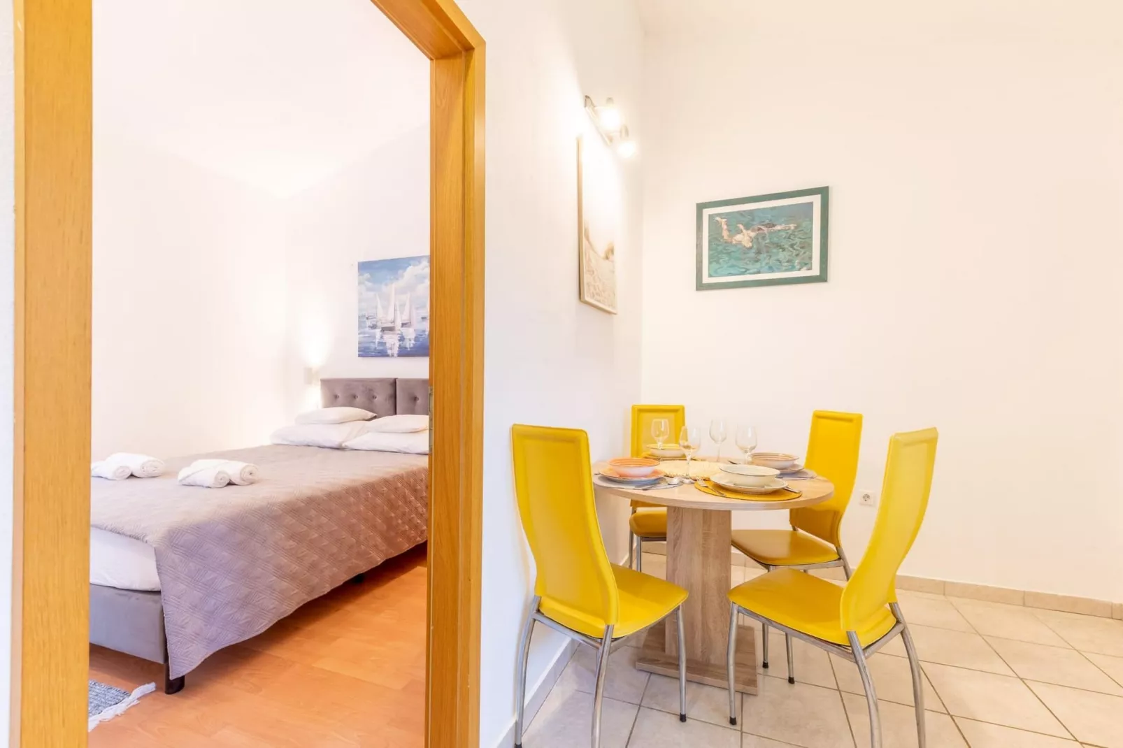 Spacious Prgomet Retreat with Private Pool, Fitness Centre, and Garden - Three Bedroom Villa - Dining room