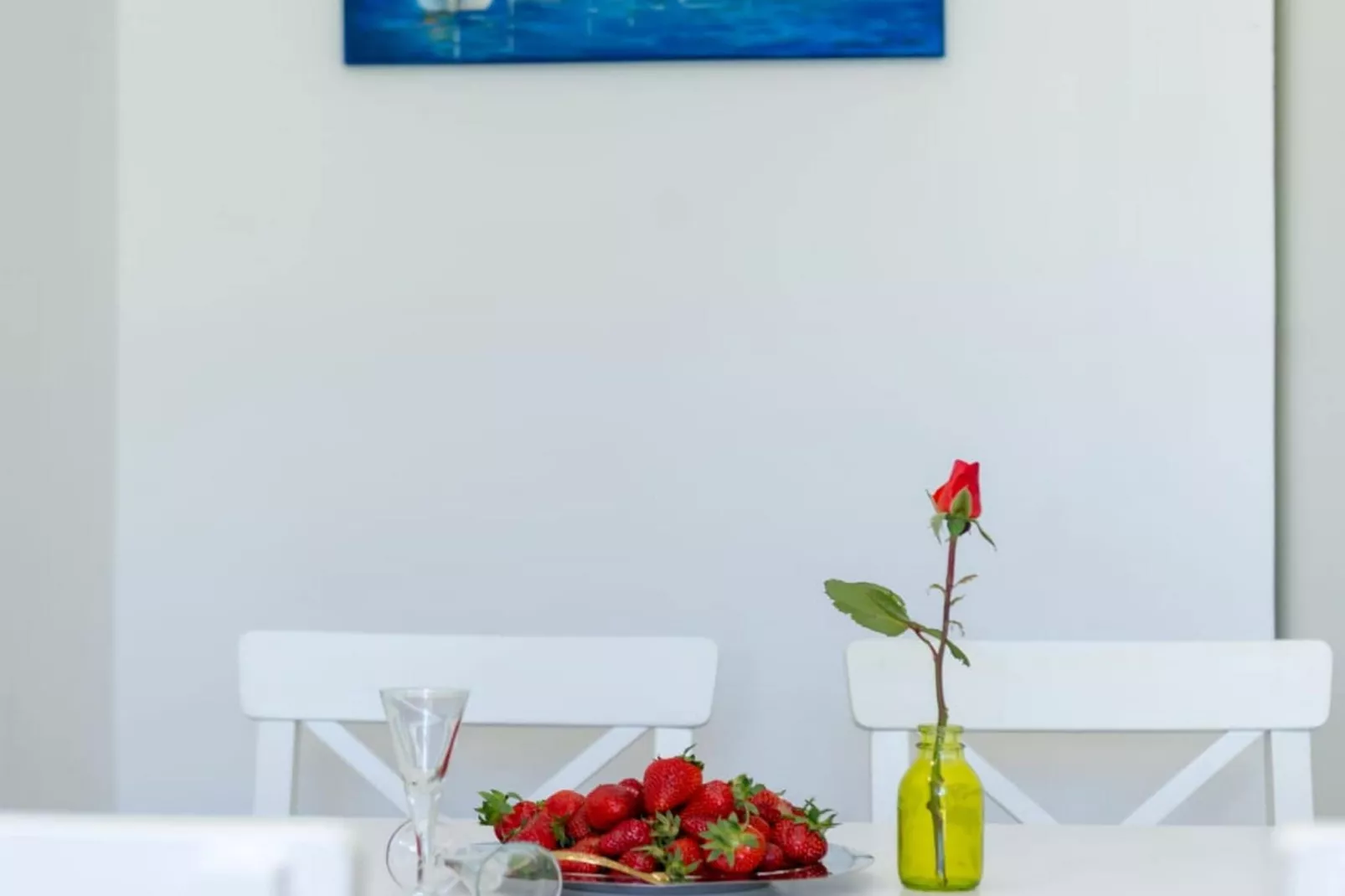 Seaside Getaway Holiday Home with Patio Slatine - Three Bedroom Holiday Home - Kitchen