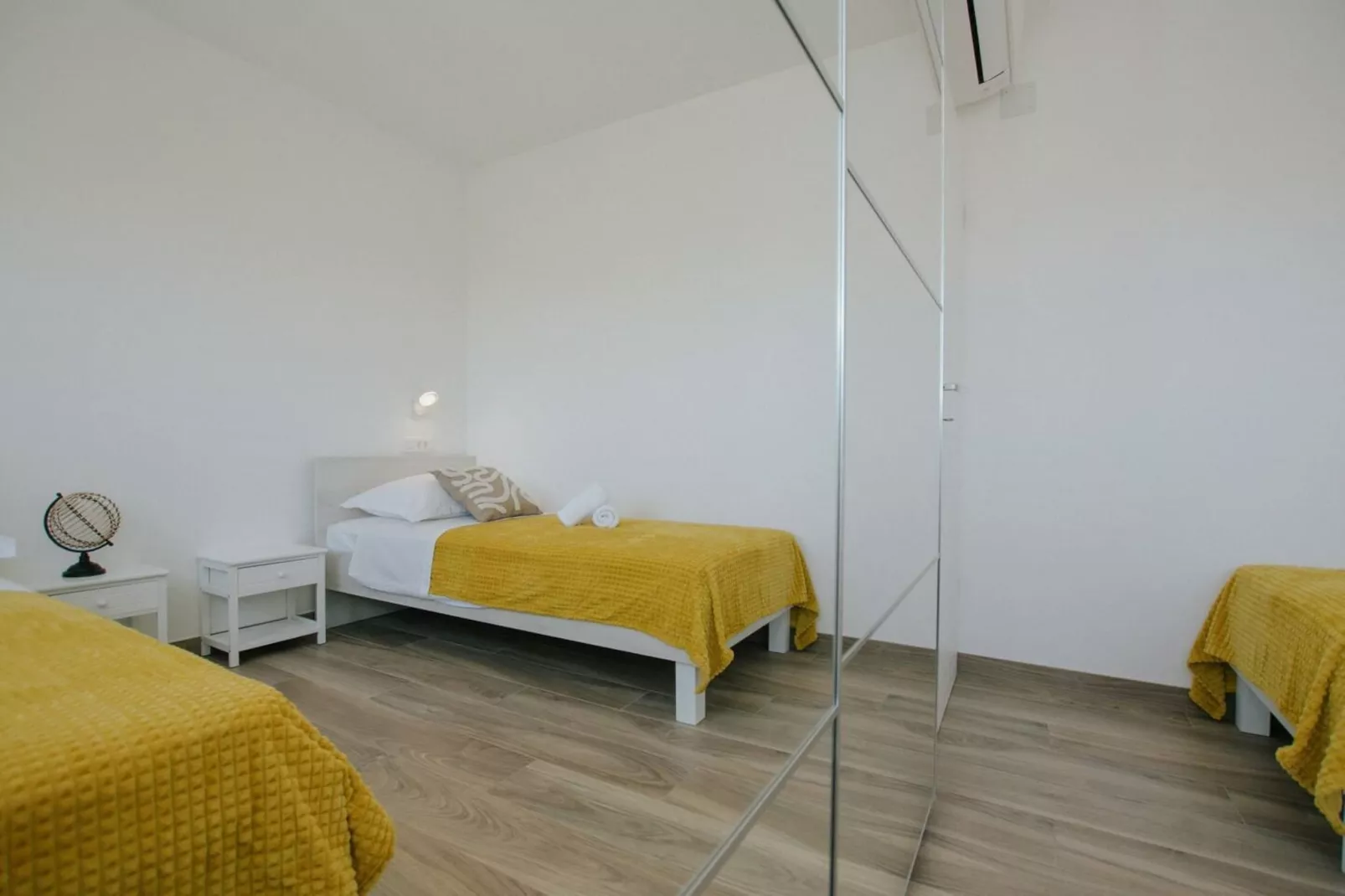 Spacious Luxury Trogir Apartments - Superior Two Bedroom Apartment (Mila) - Bedroom