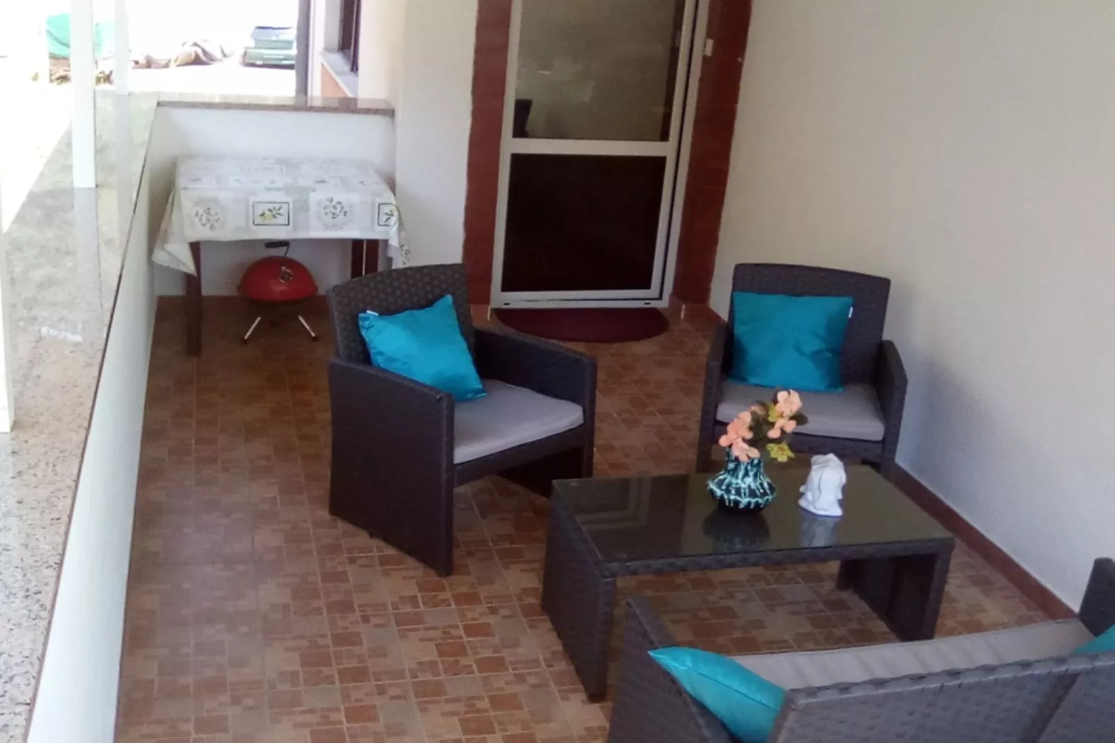 Lovely Apartments Near the Sea - One Bedroom Apartment with Balcony - Wohnzimmer