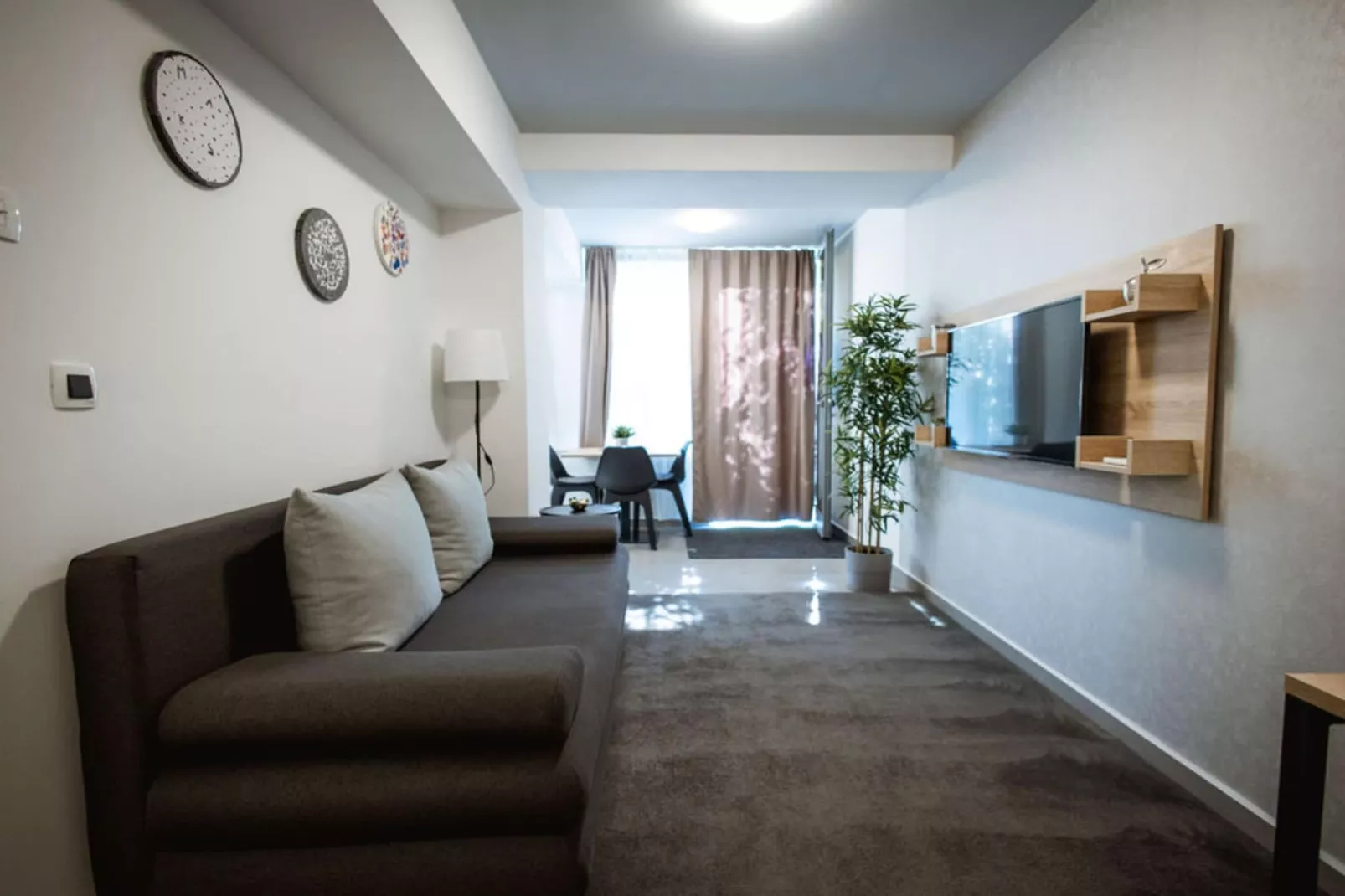 Stylish Apartments with Osijek Near Top Attractions - Standard Studio Apartment  - Maks 3 - Salon