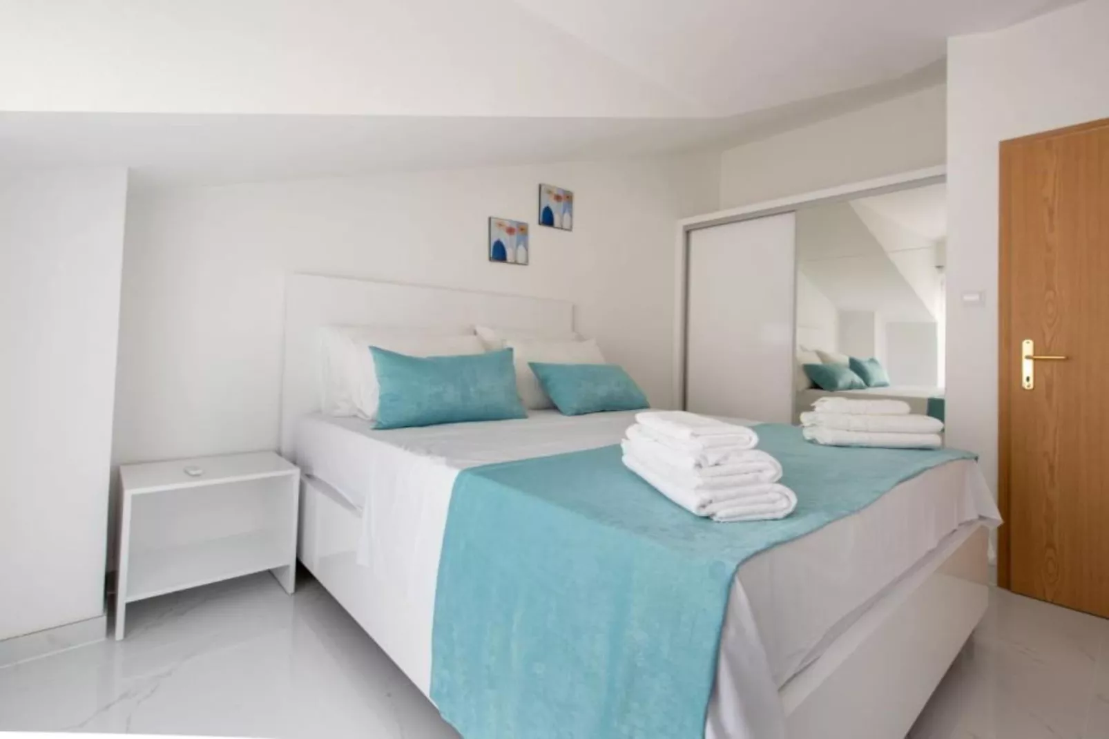 Villa Tomi  - Studio with Balcony (4) - Schlafzimmer