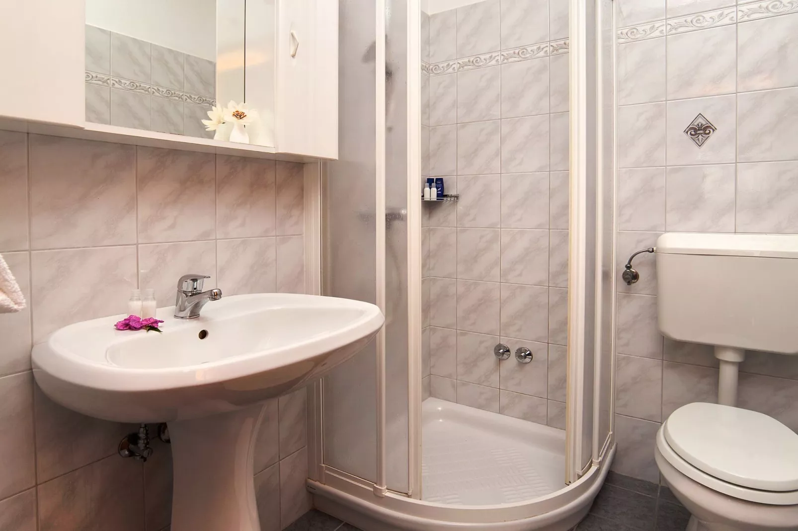 Splendid Beachfront Medveja Apartments - Studio with Balcony and Sea View 2 - Salle de bain