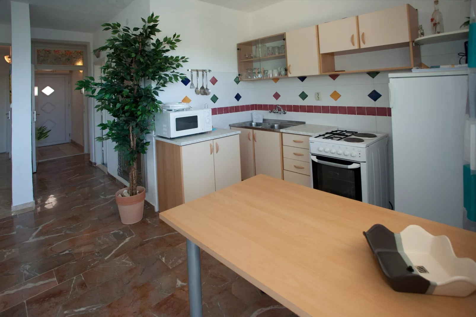 Wonderful Visinisce Apartments with Terrace and Sea Views - Standard Three Bedroom Apartment (Owner 2) - Kitchen