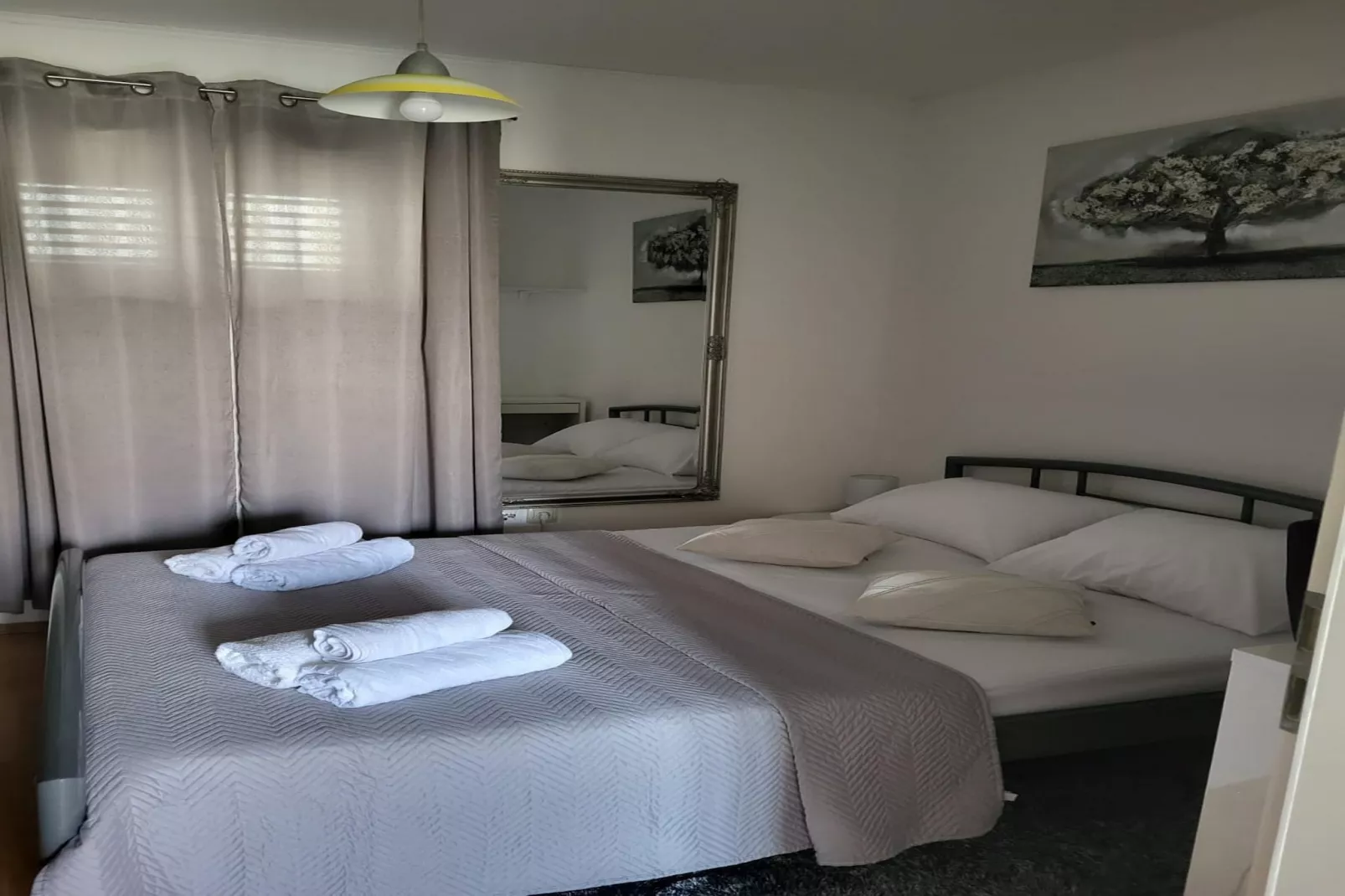 Elegant Trogir Apartment with Garden Terrace - Two Bedroom Apartment - Bedroom
