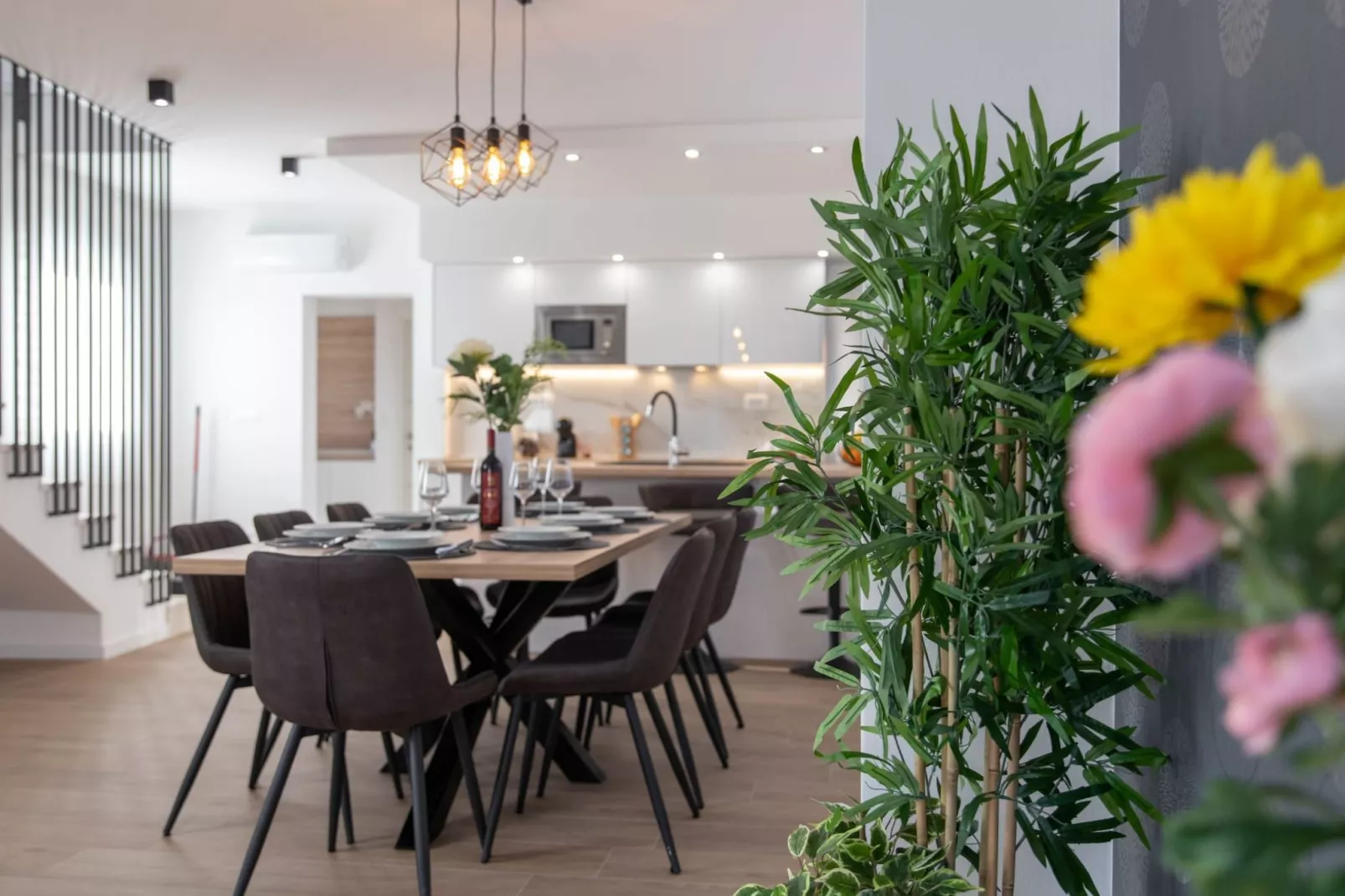 Luxury Kastela Villa with Heated Pool and Lounge Area - Four Bedroom Villa - Dining room