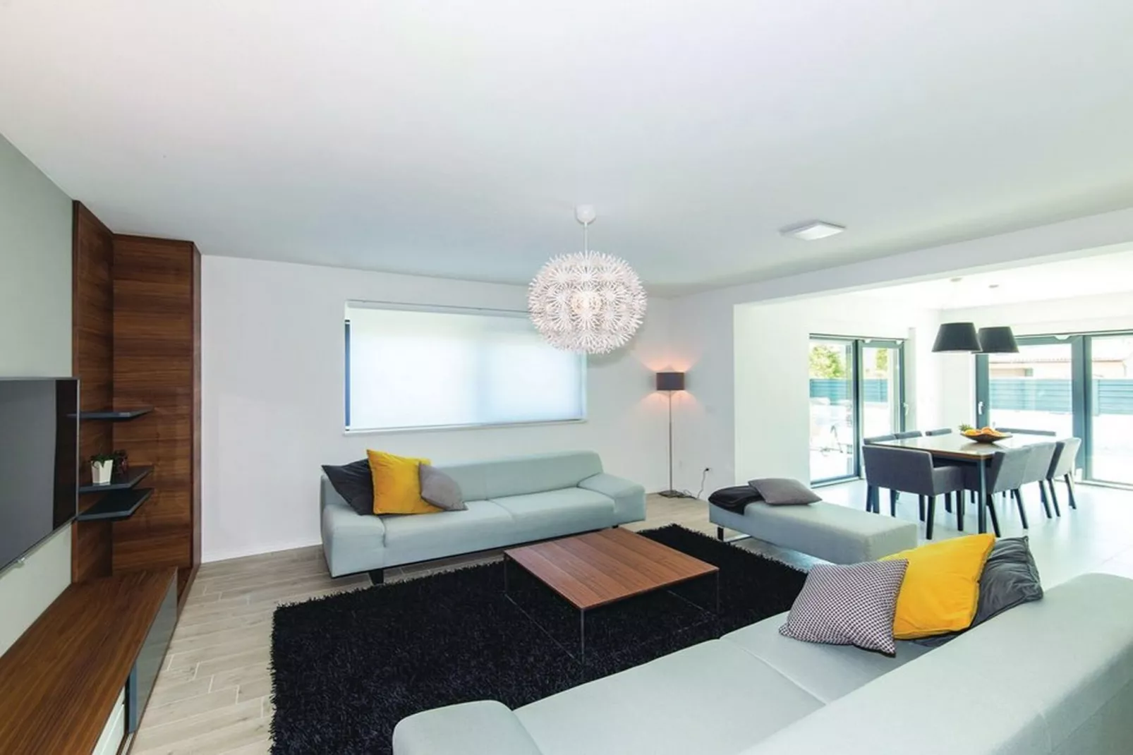 Modern Kastel Villa with Private Pool, Gym, and Large Outdoor Space - Eight Bedroom Villa - Wohnzimmer