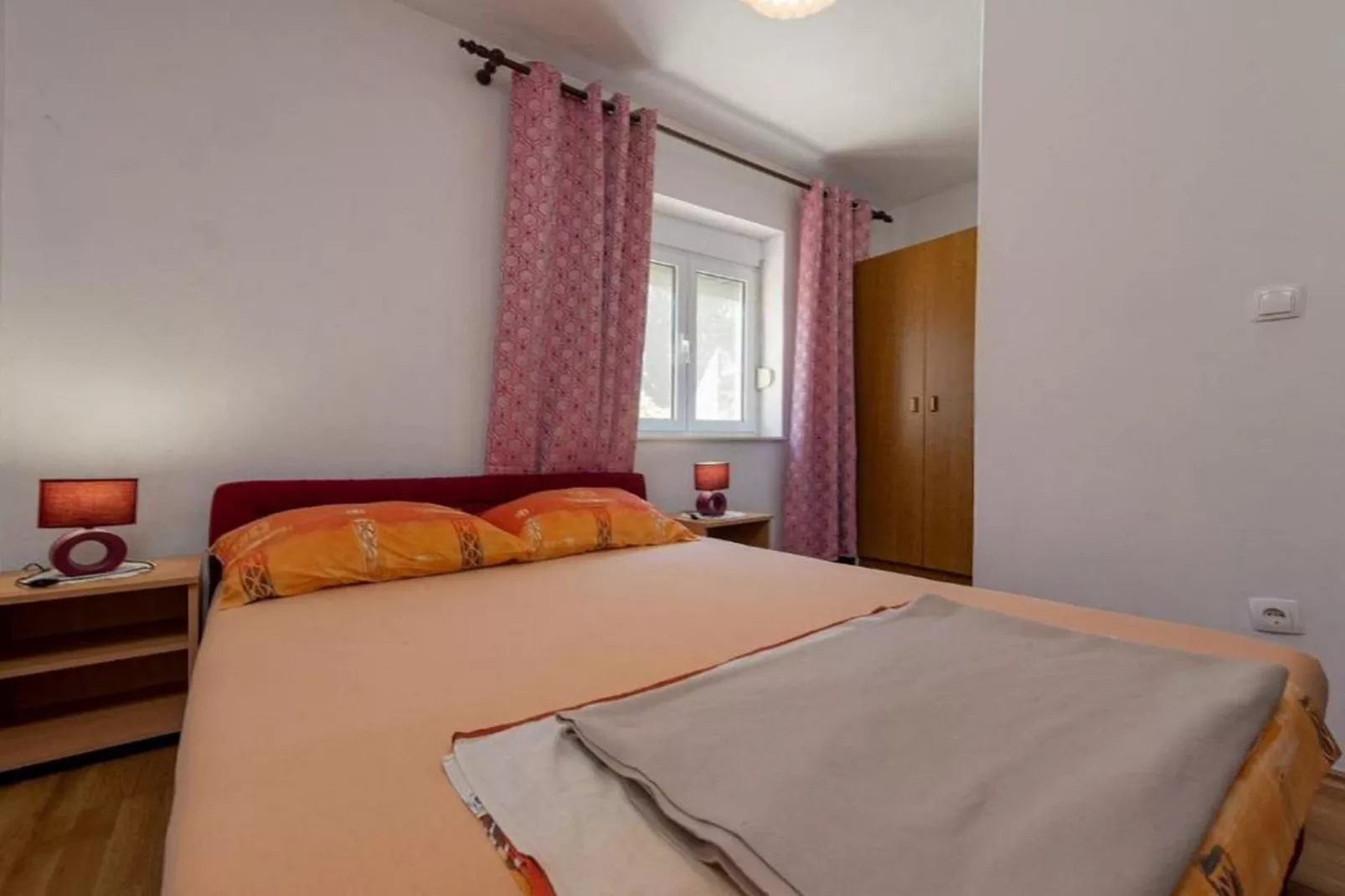 Three Bedroom Holiday Home - Bedroom