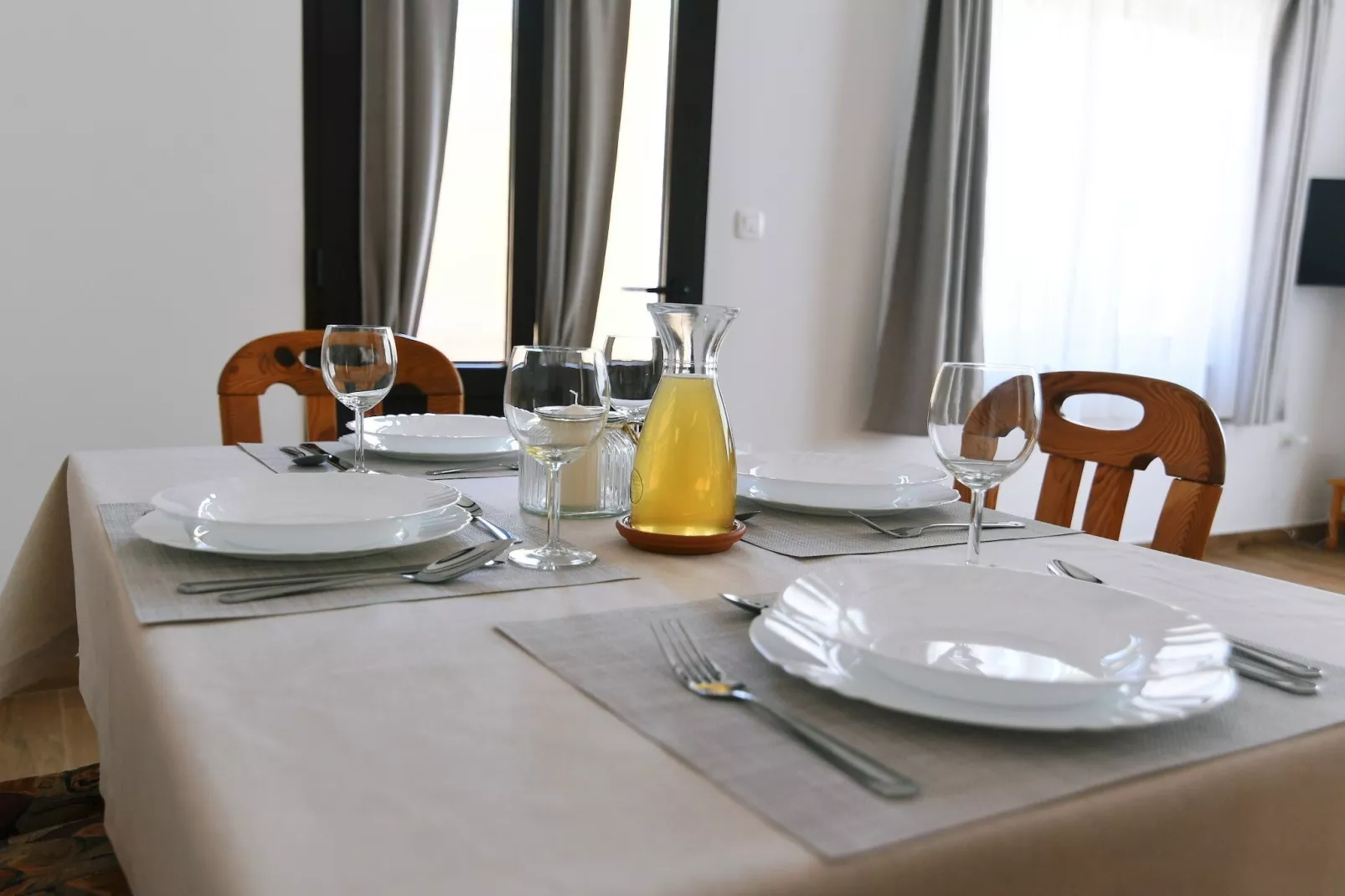 Charming Holiday Home with Terrace and Garden - One Bedroom Holiday Home - Salle à manger