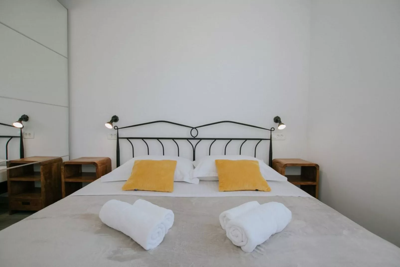 Spacious Luxury Trogir Apartments - Superior Two Bedroom Apartment (Mila) - Bedroom