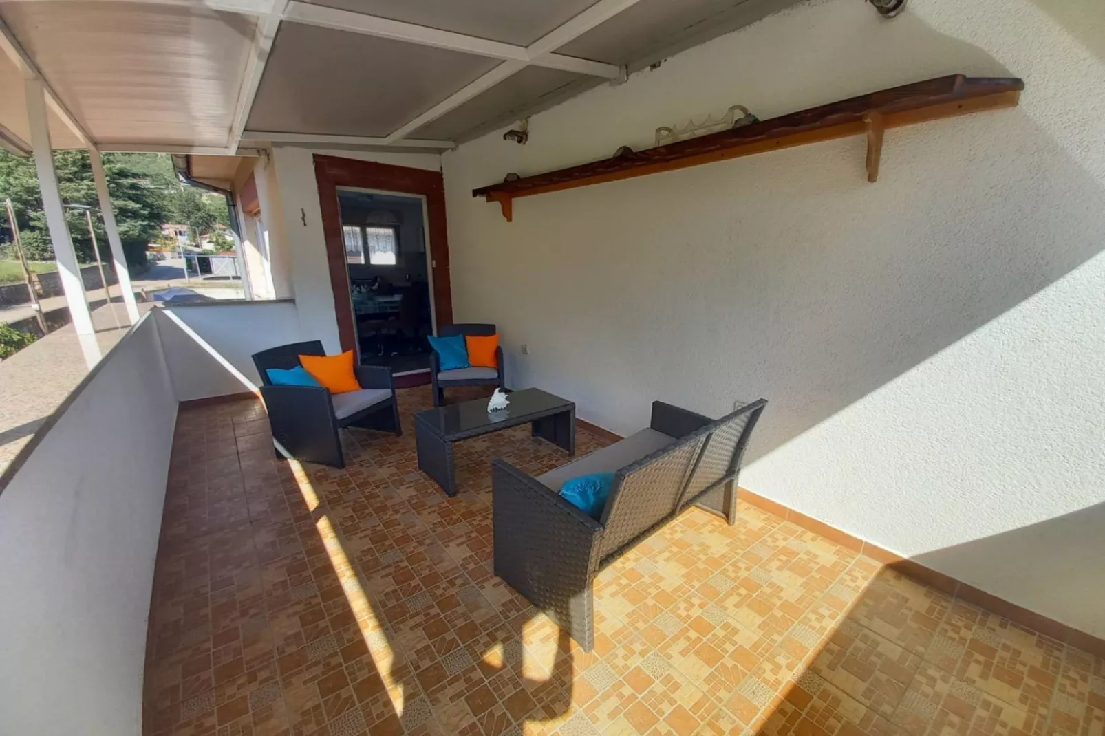 Lovely Apartments Near the Sea - One Bedroom Apartment with Balcony - Wohnzimmer