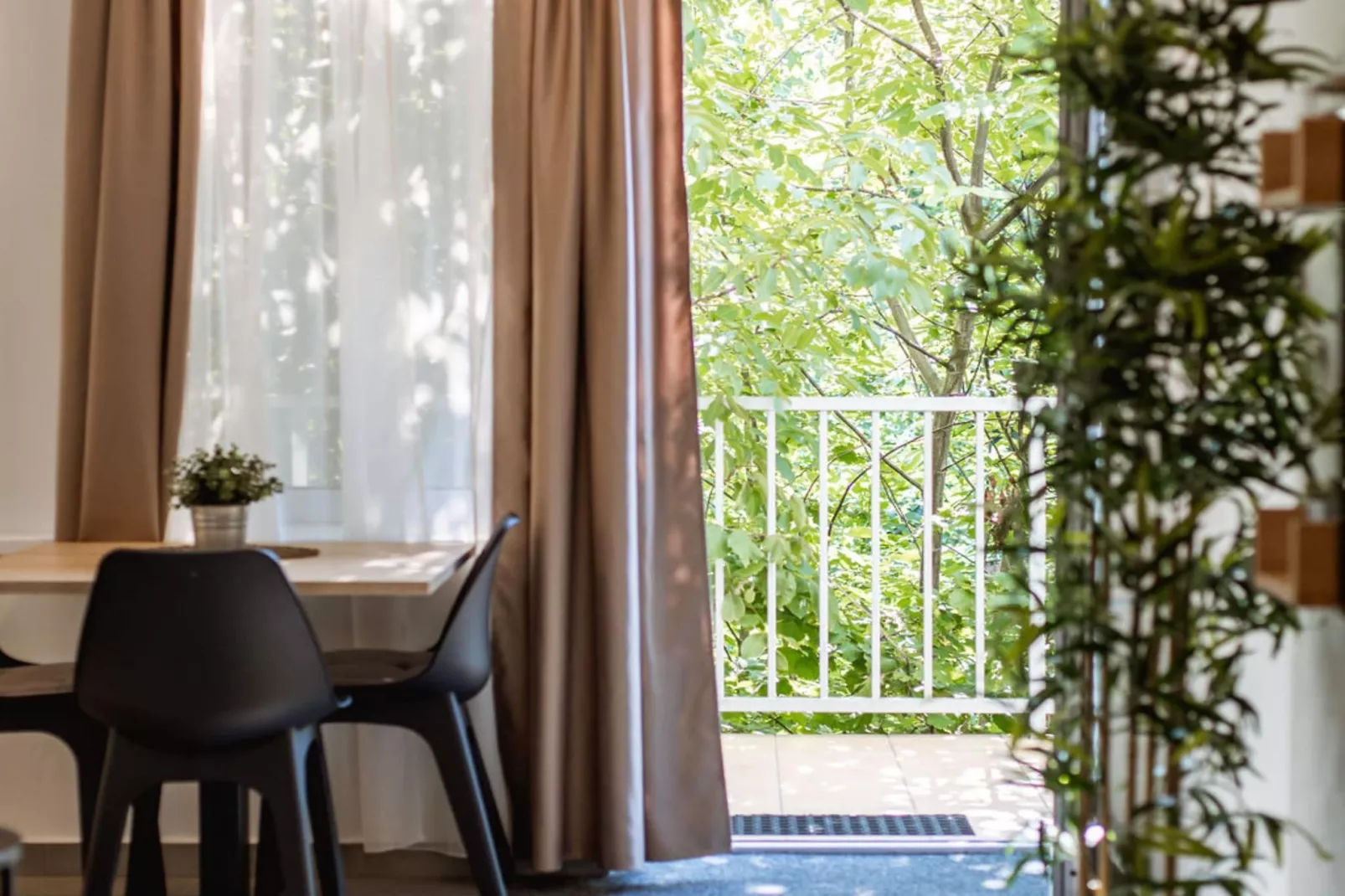 Stylish Apartments with Osijek Near Top Attractions - Standard Studio Apartment  - Maks 3 - Salon