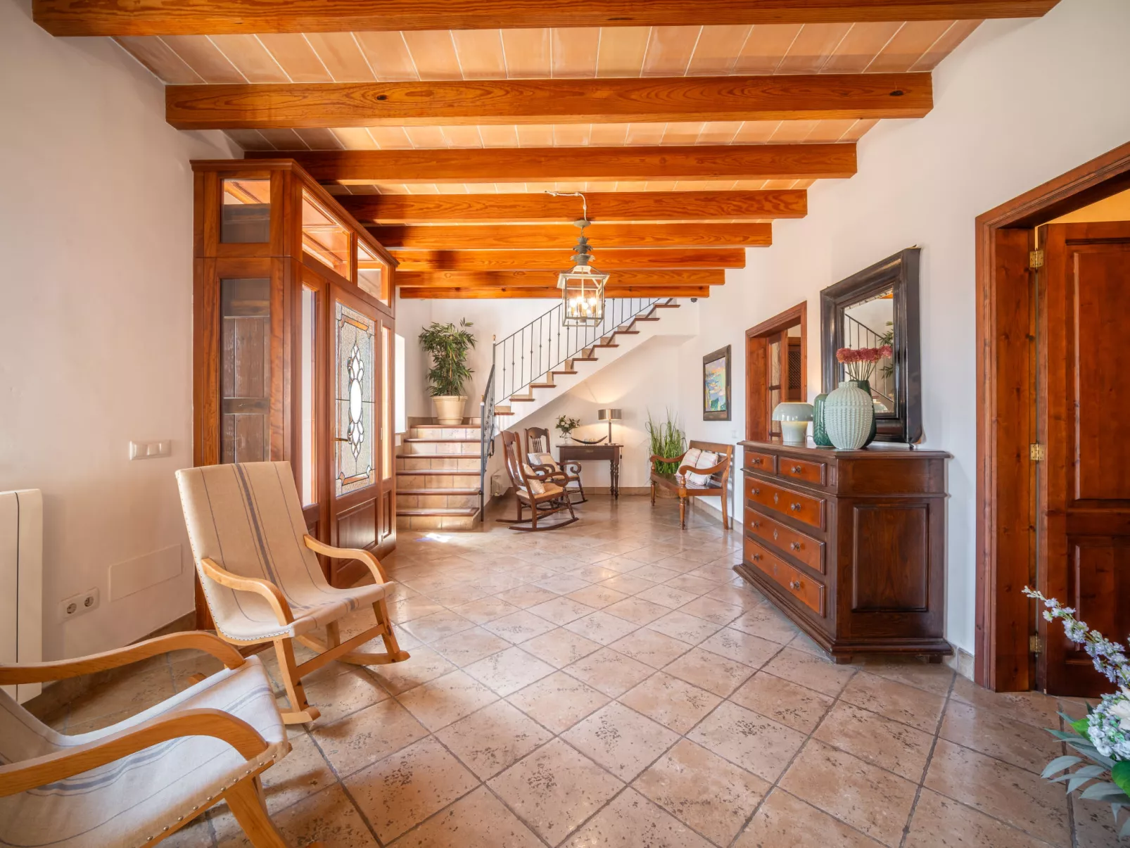 Son Peroti - Outside