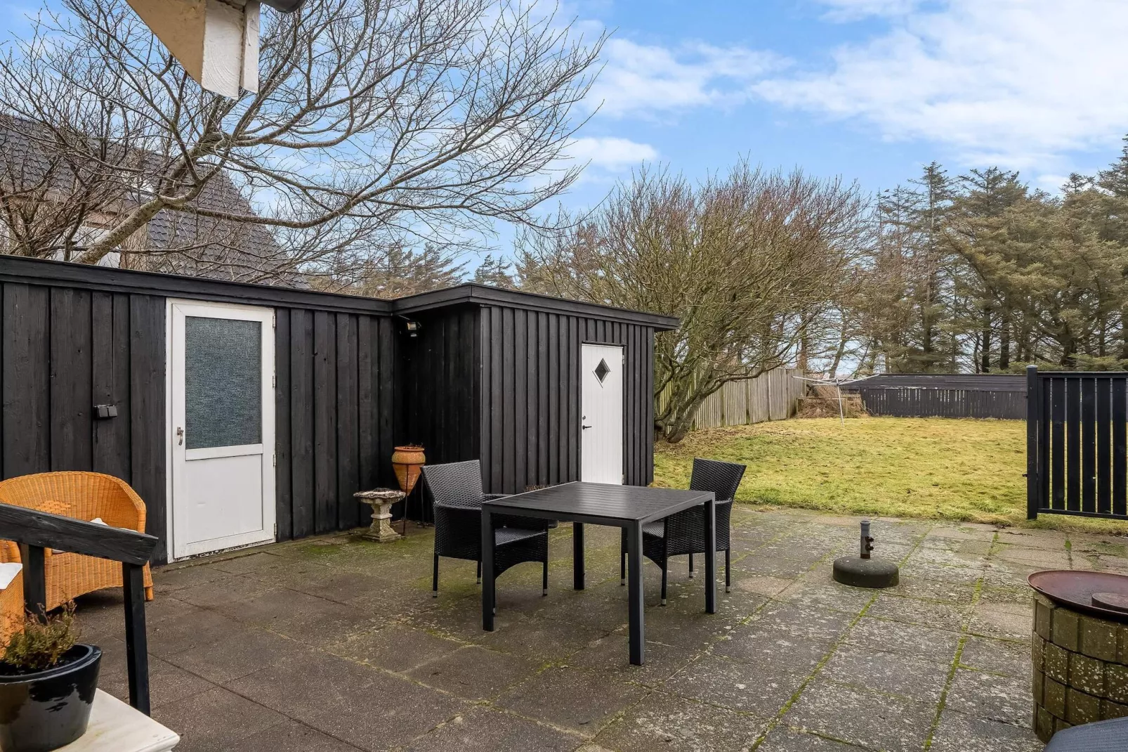 4 Sterne Ferienhaus in Løkken - Im Freien