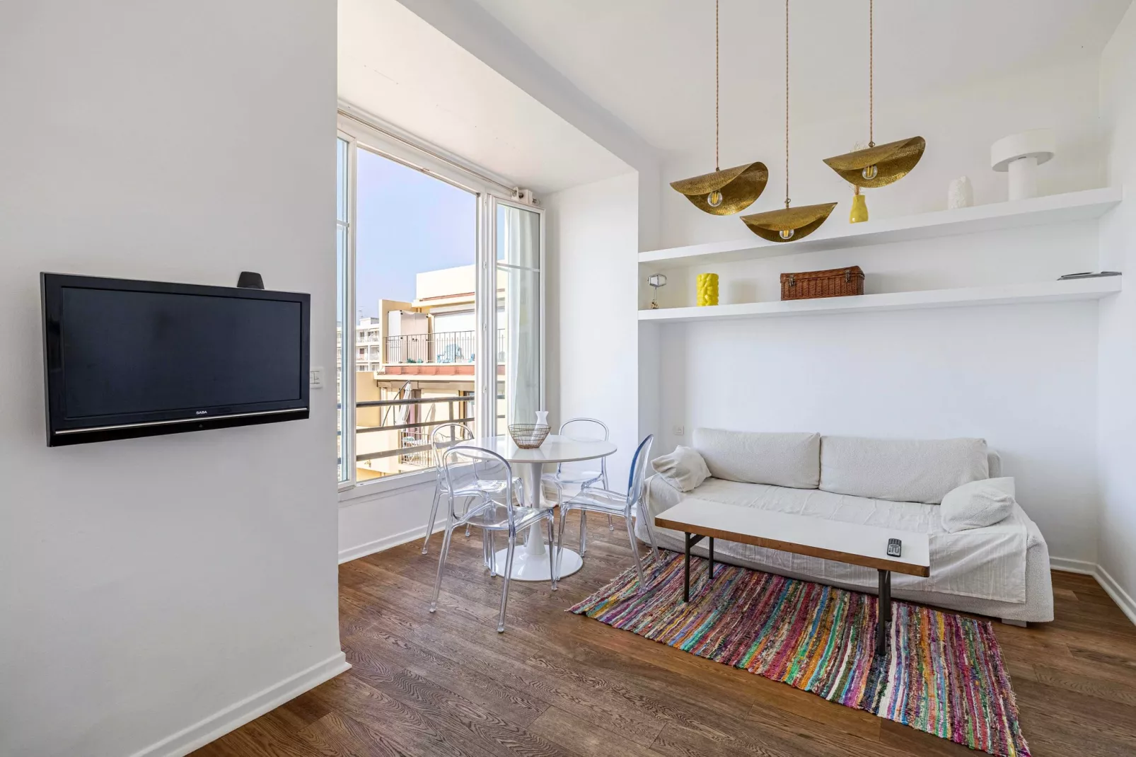 EM-211-ANGLAIS - Non tagué