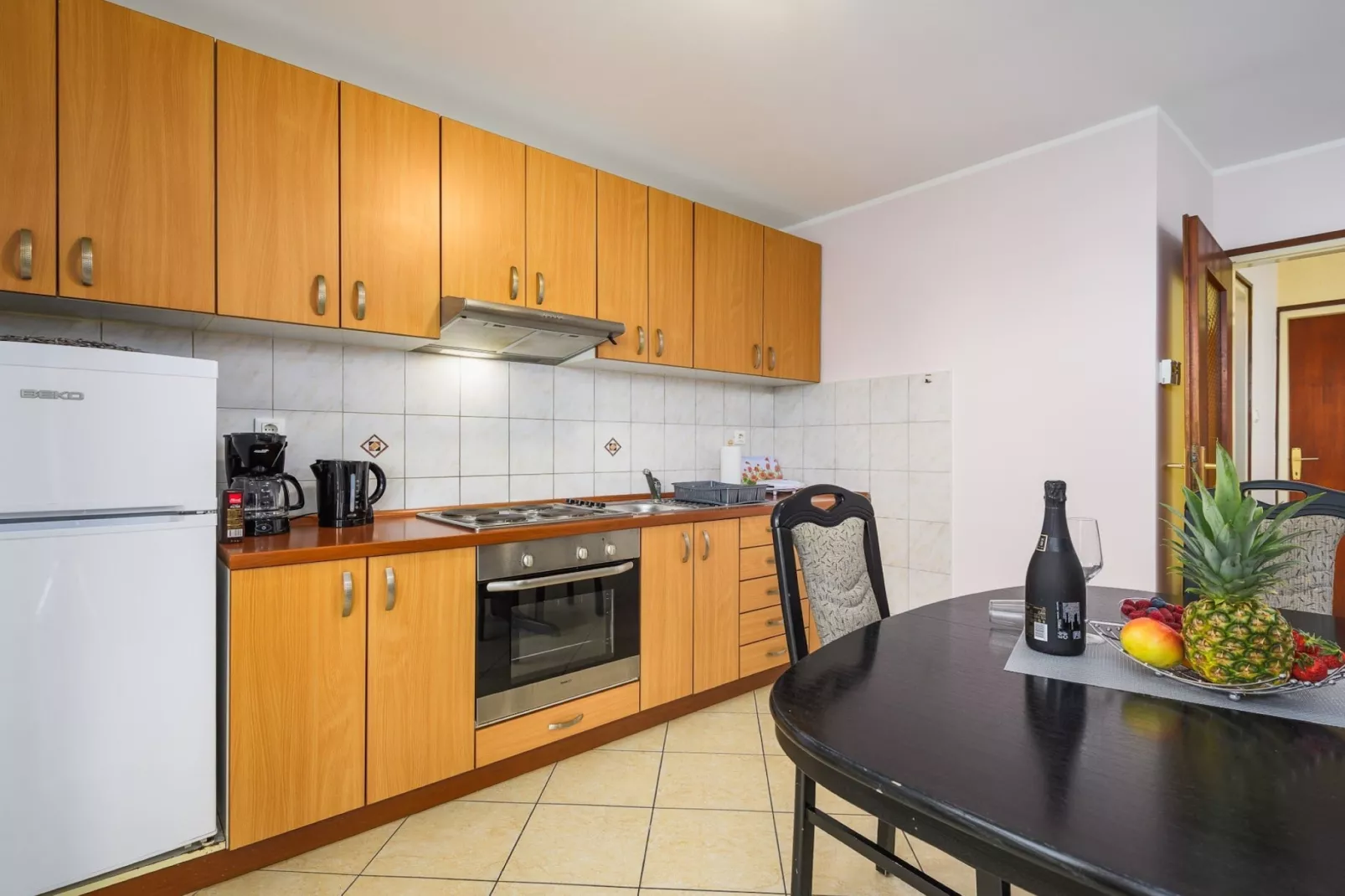 Charming Lovran Apartments with Wonderful Sea View - Two Bedroom Apartment - Kitchen