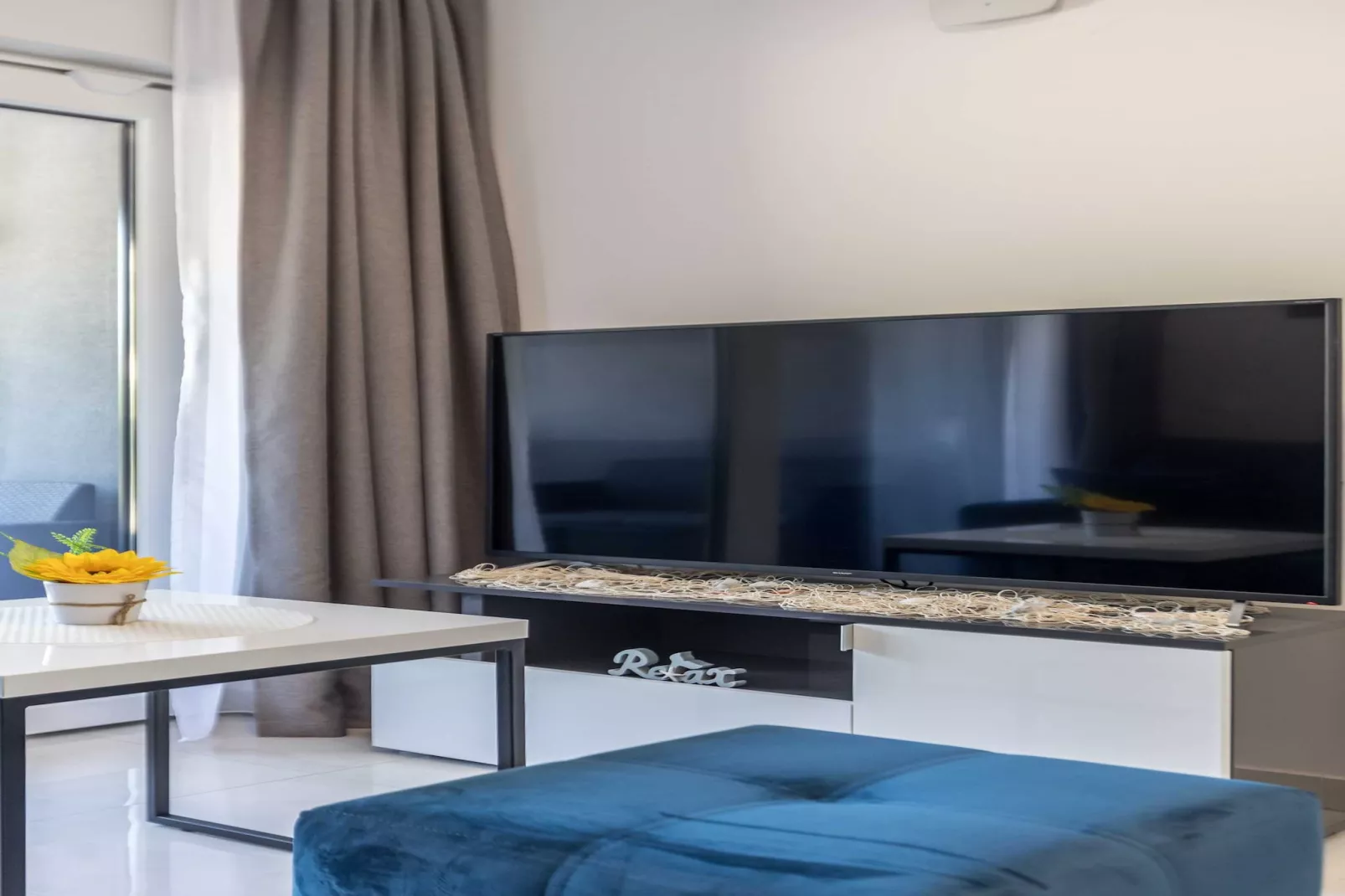 Scenic Kastel Luksic Apartments - One Bedroom Apartment (owner sjever manji) - Salon