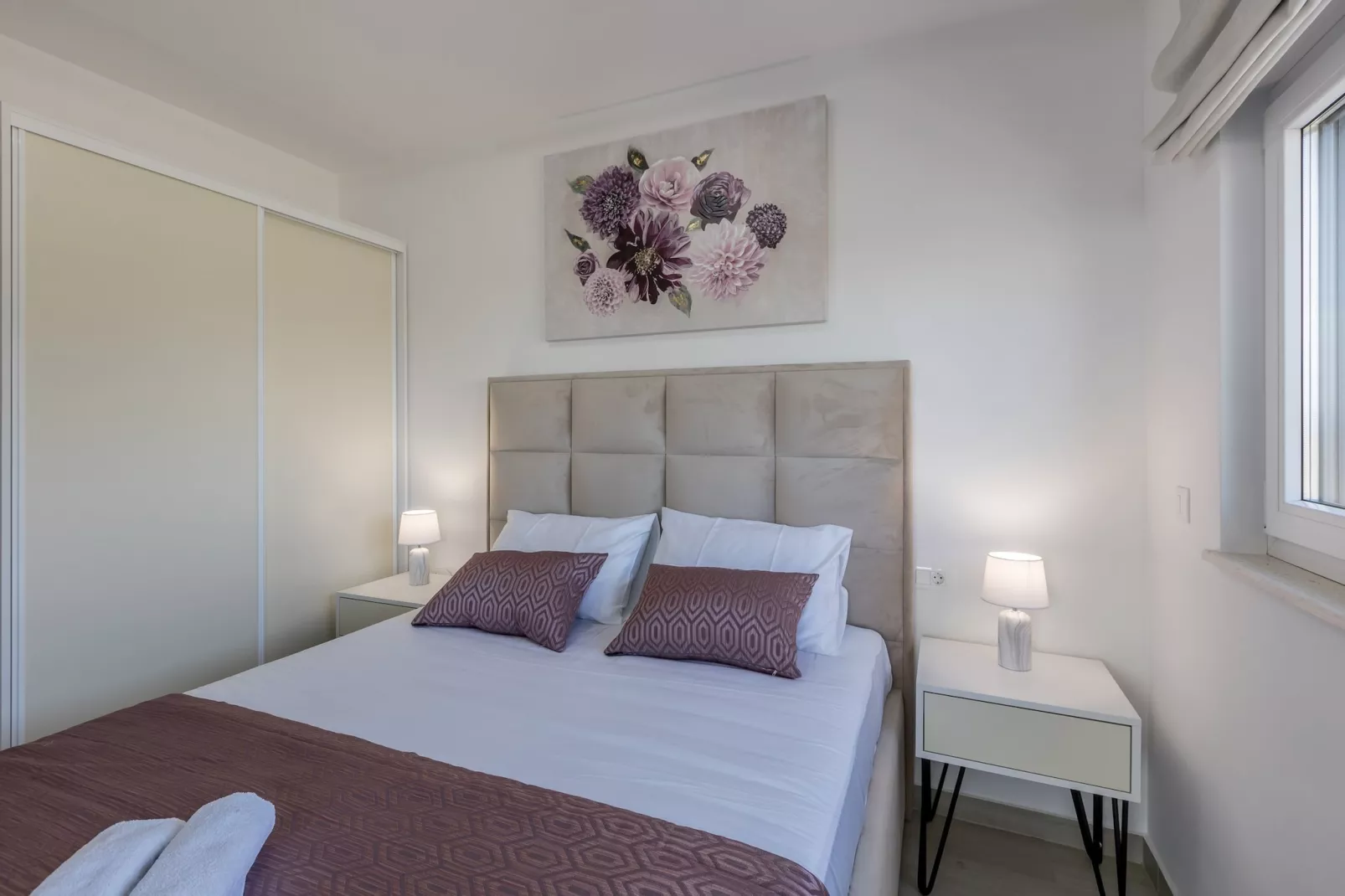 Scenic Kastel Luksic Apartments - Three Bedroom Apartment - Bedroom