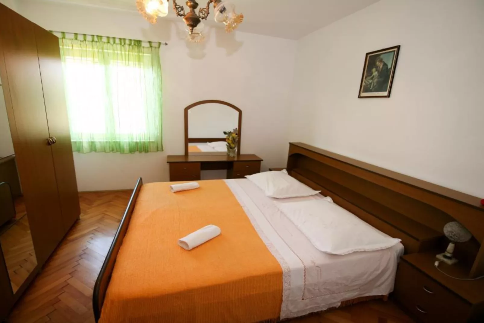 Spacious Beachfront Apartment Ciovo - Four Bedroom Apartment with Sea View - Bedroom