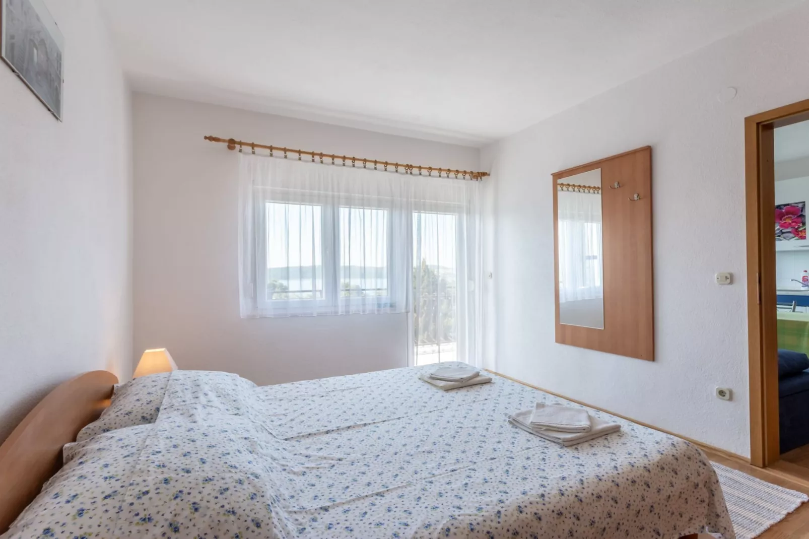 Charming Trogir Apartments with Balcony - Comfort One Bedroom Apartment with Balcony - Schlafzimmer