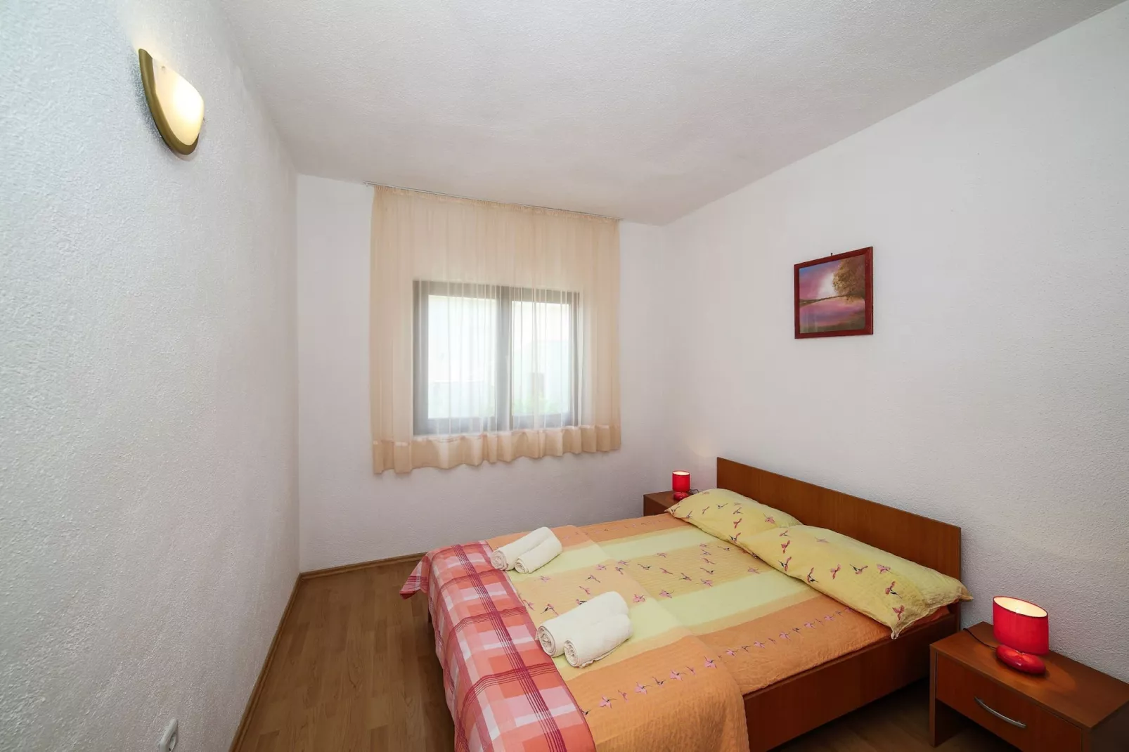 Cozy Beachfront Holiday Home Slatine - Five Bedroom Holiday Home with Terrace and Sea View - Bedroom