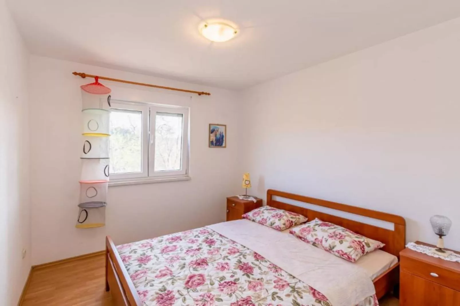 Charming and Cozy Okrug Gornji Apartment with Balcony - One Bedroom Apartment with Balcony - Schlafzimmer
